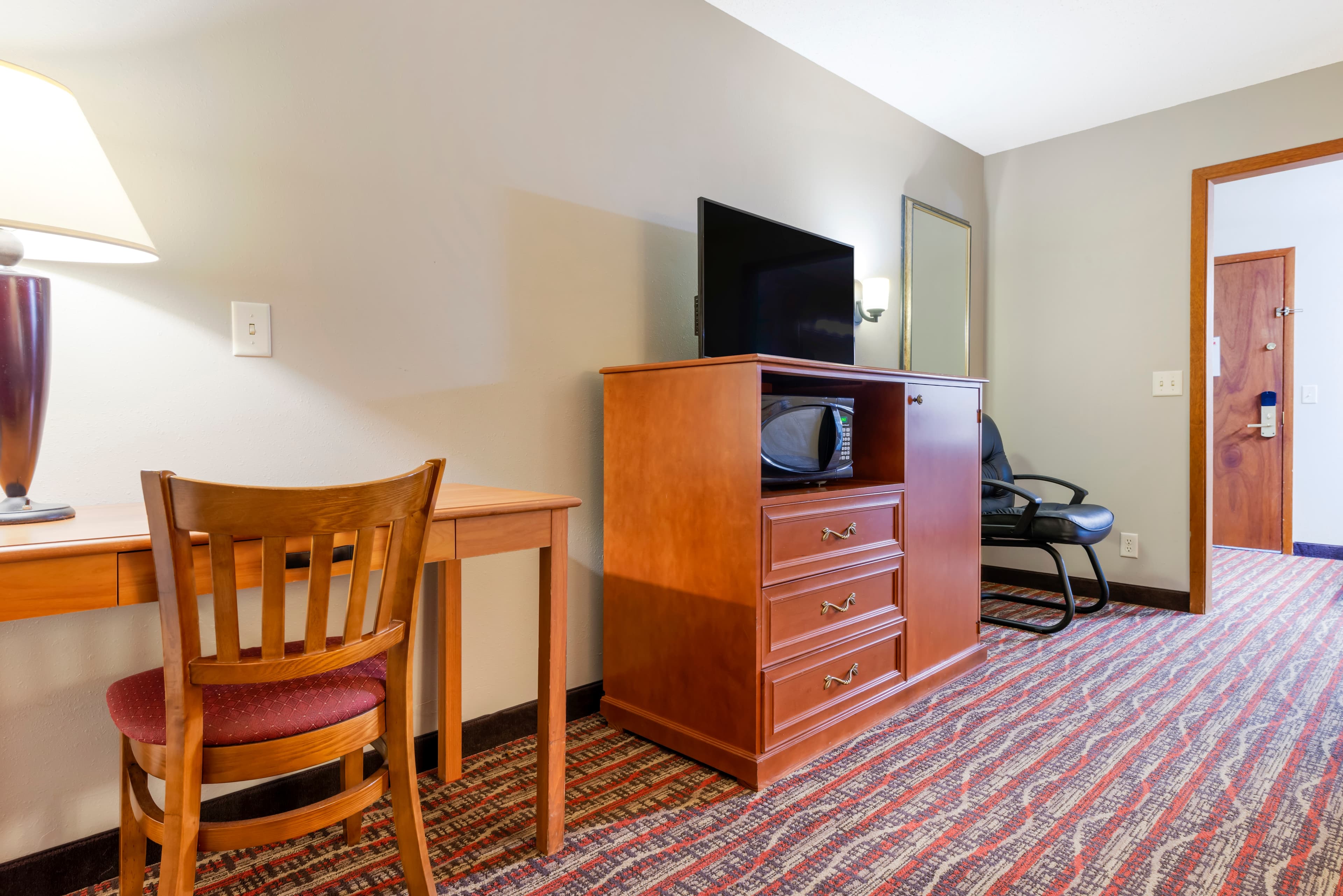 Econo Lodge Lakeview — 28