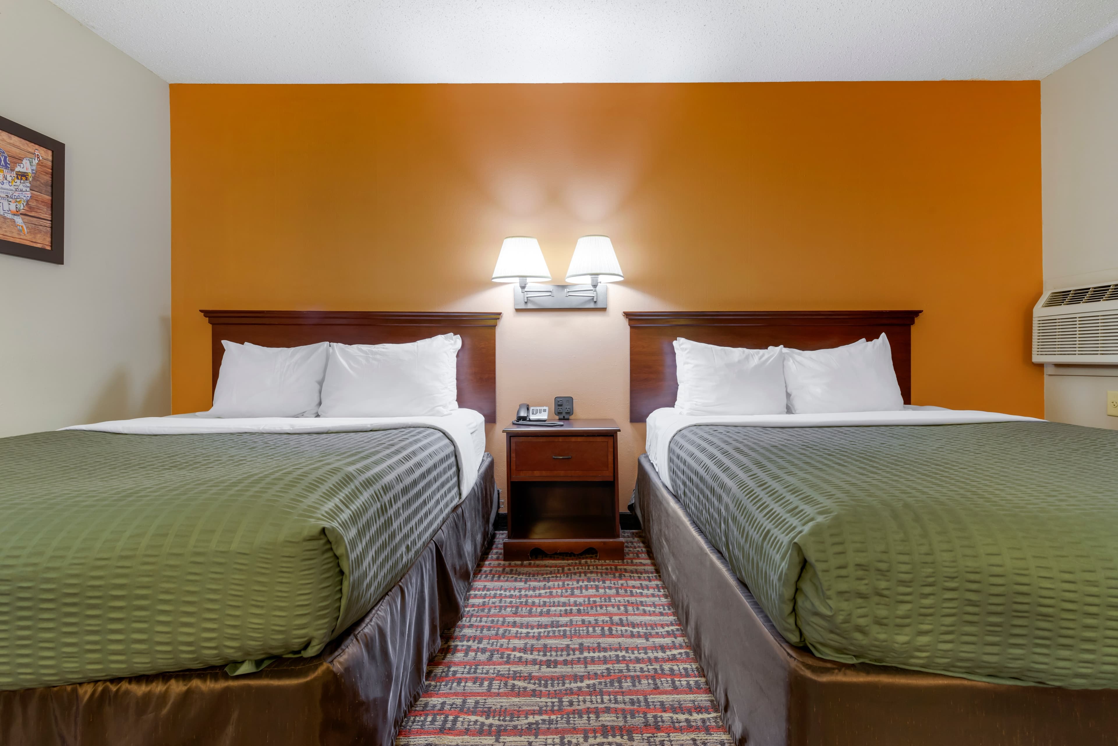 Econo Lodge Lakeview — 20