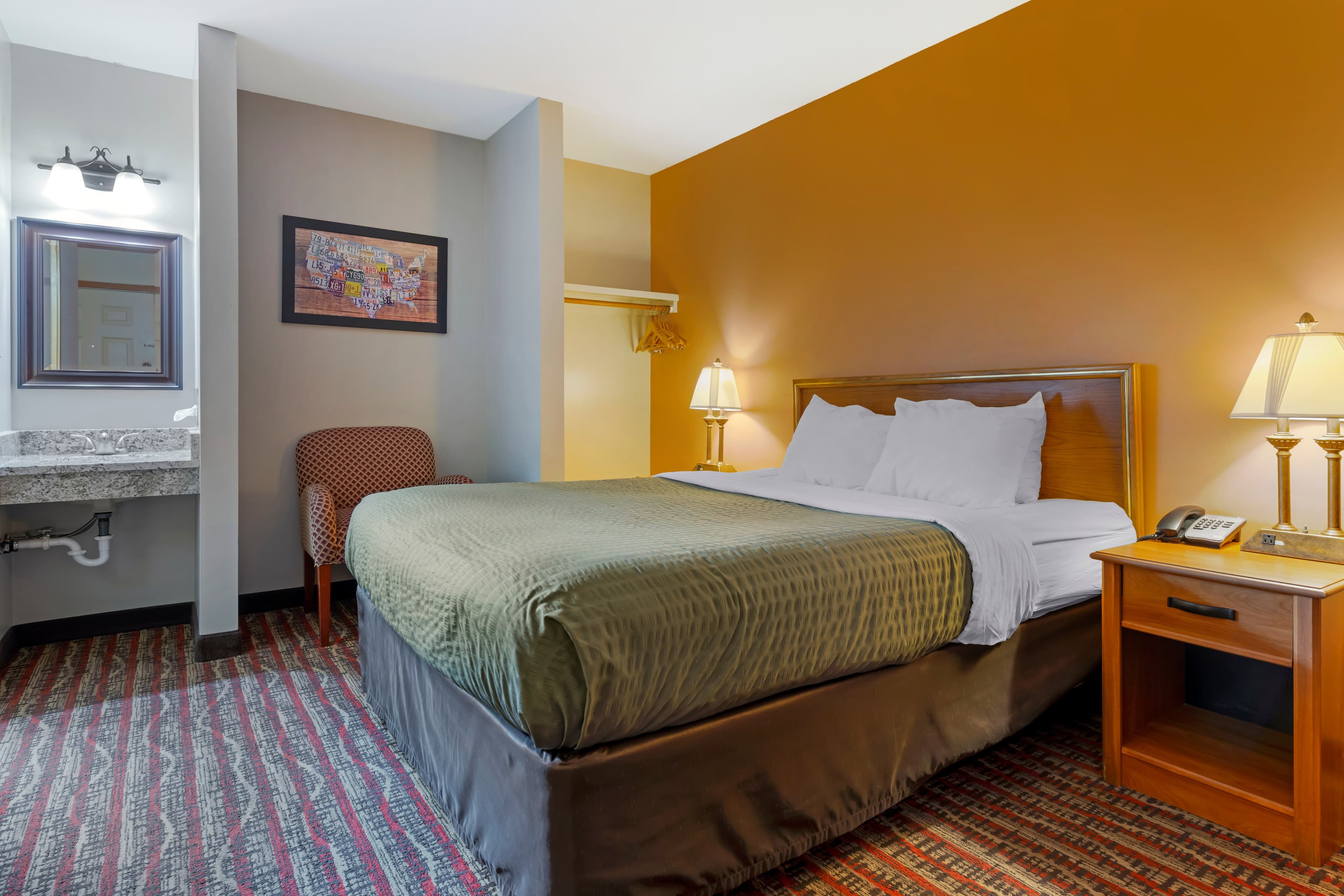 Econo Lodge Lakeview — 44