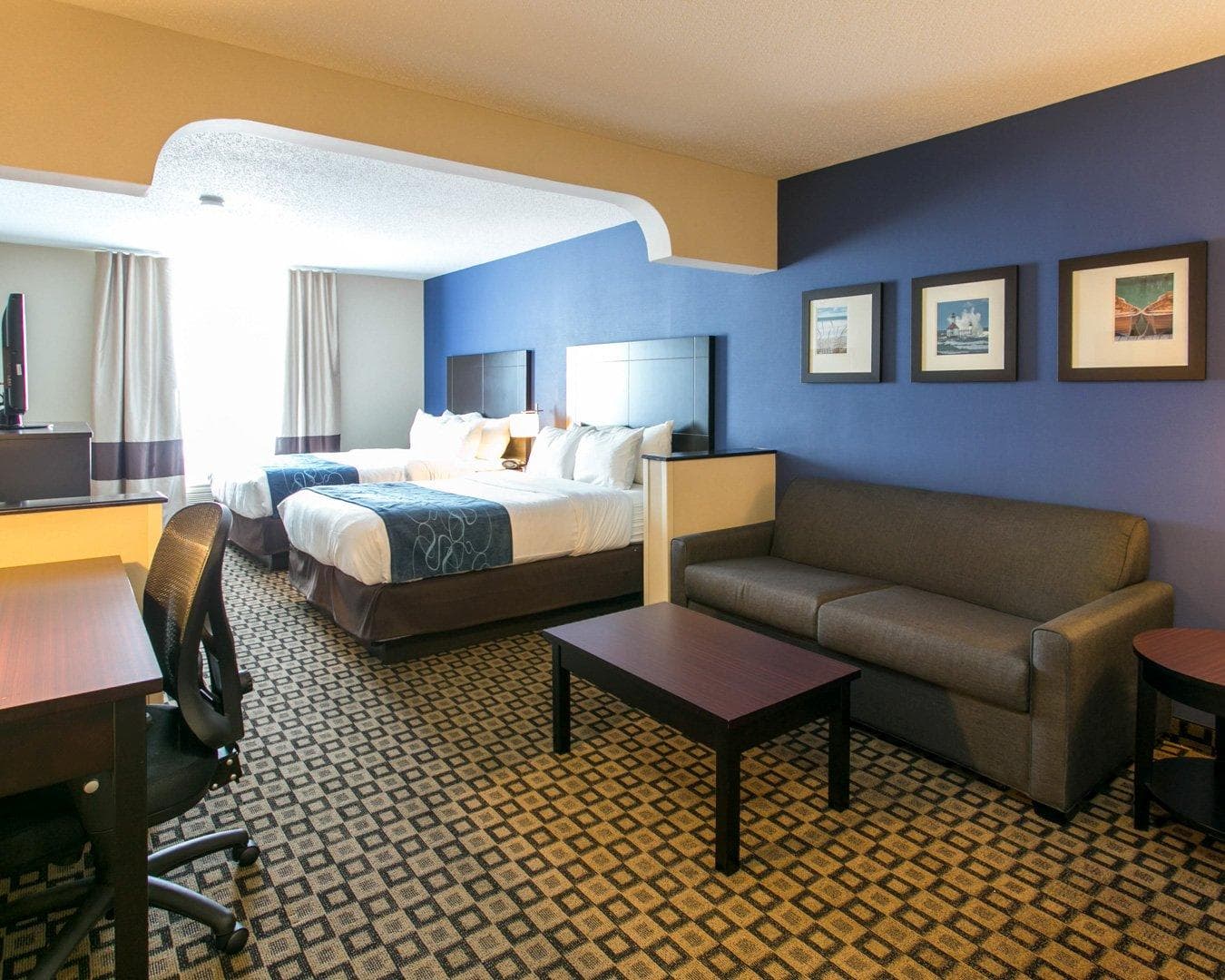Comfort Suites Benton Harbor - St. Joseph - Image 1