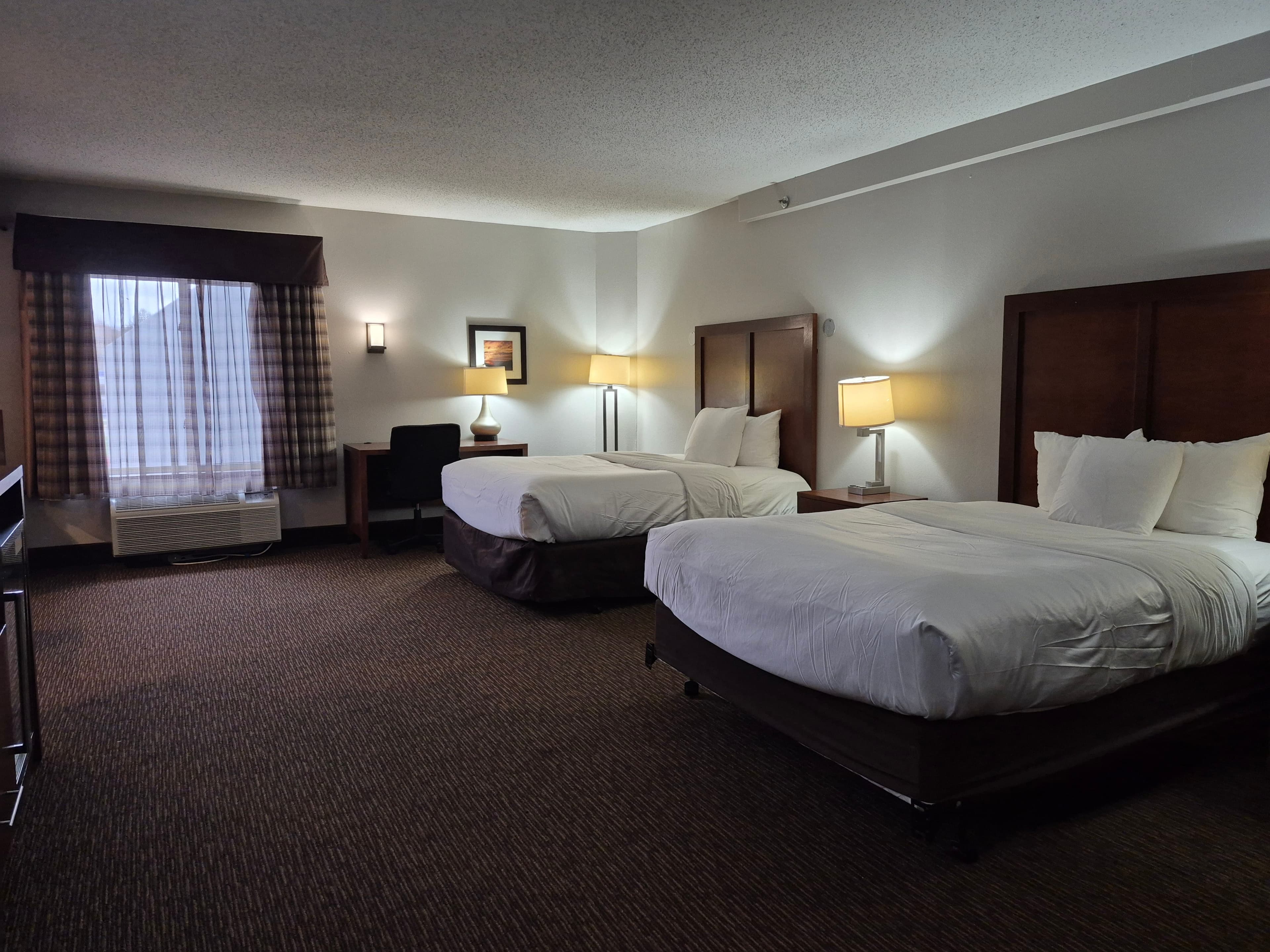 Country Inn & Suites by Radisson, Battle Creek, MI — 4