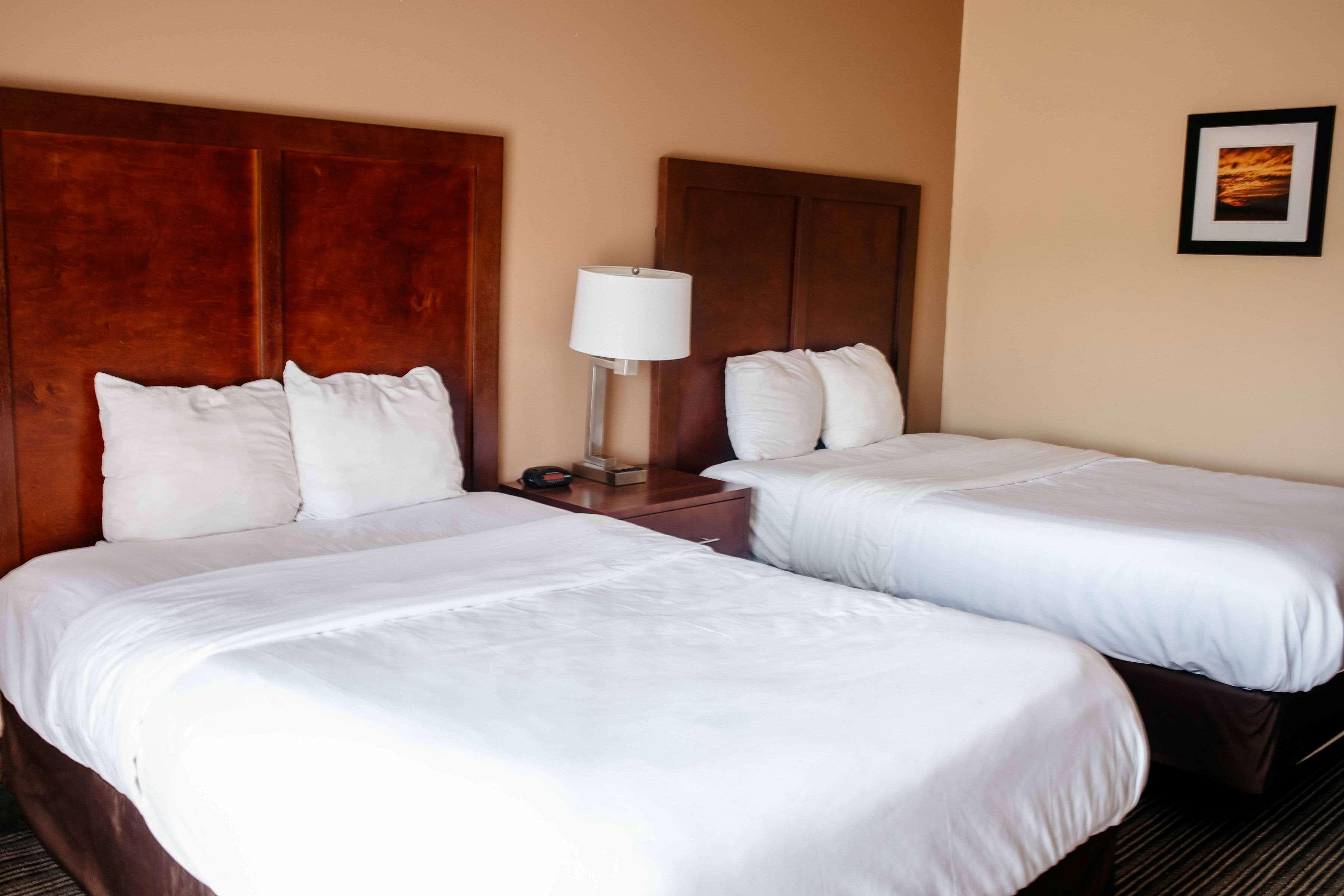 Country Inn & Suites by Radisson, Battle Creek, MI — 2