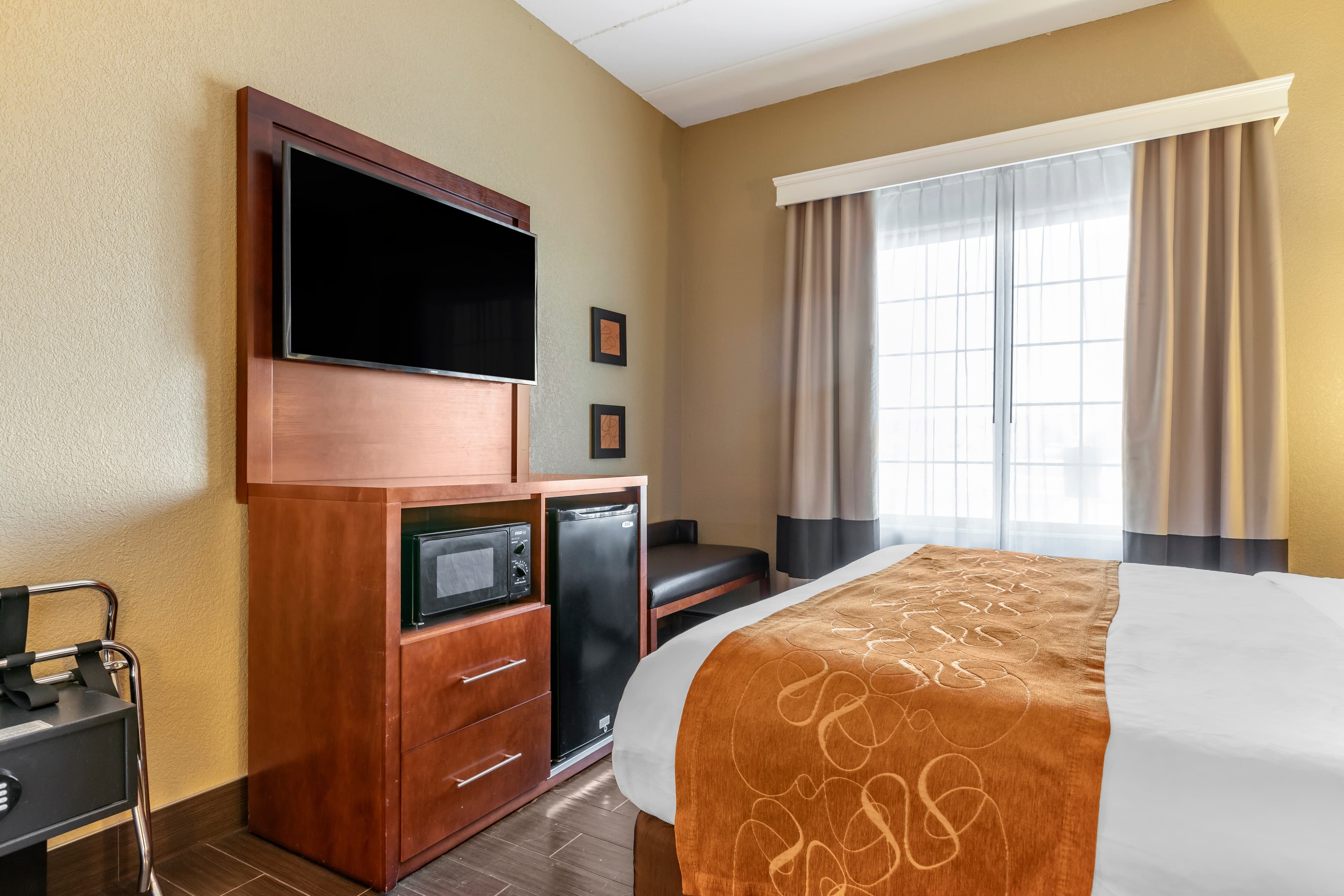 Comfort Suites Grand Rapids South — 12