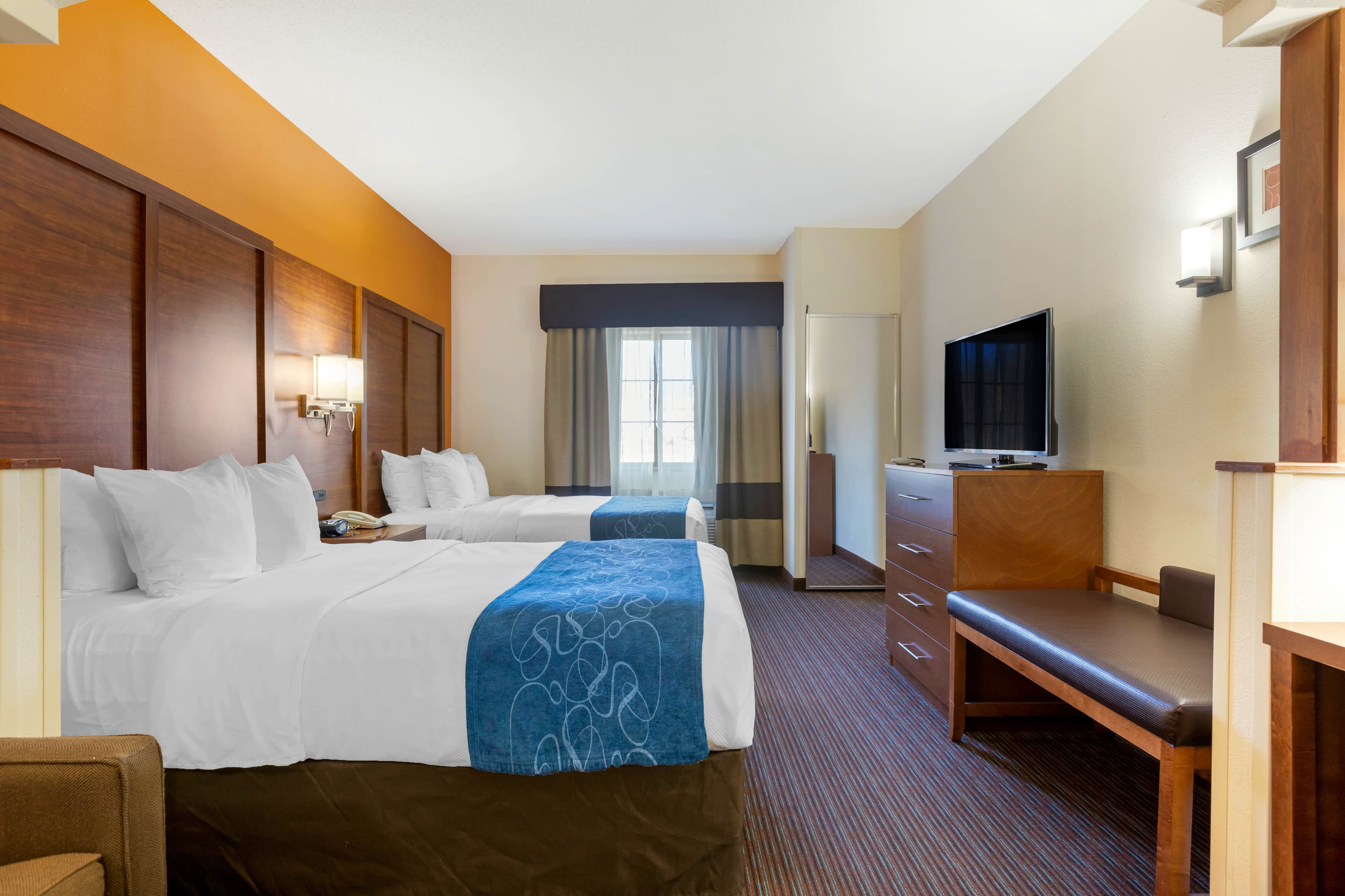 Comfort Suites Stevensville - St. Joseph — 8