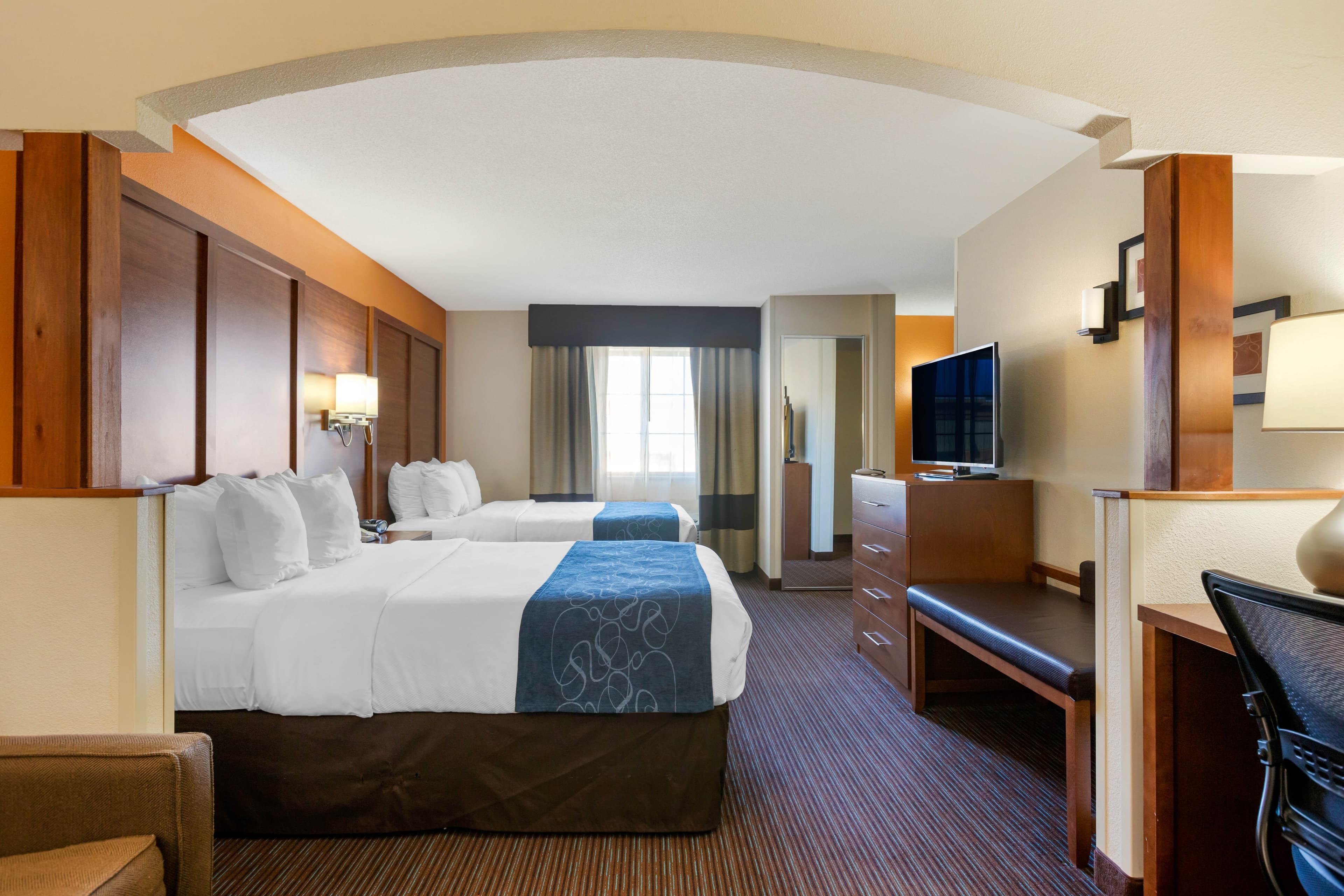Comfort Suites Stevensville - St. Joseph — 6