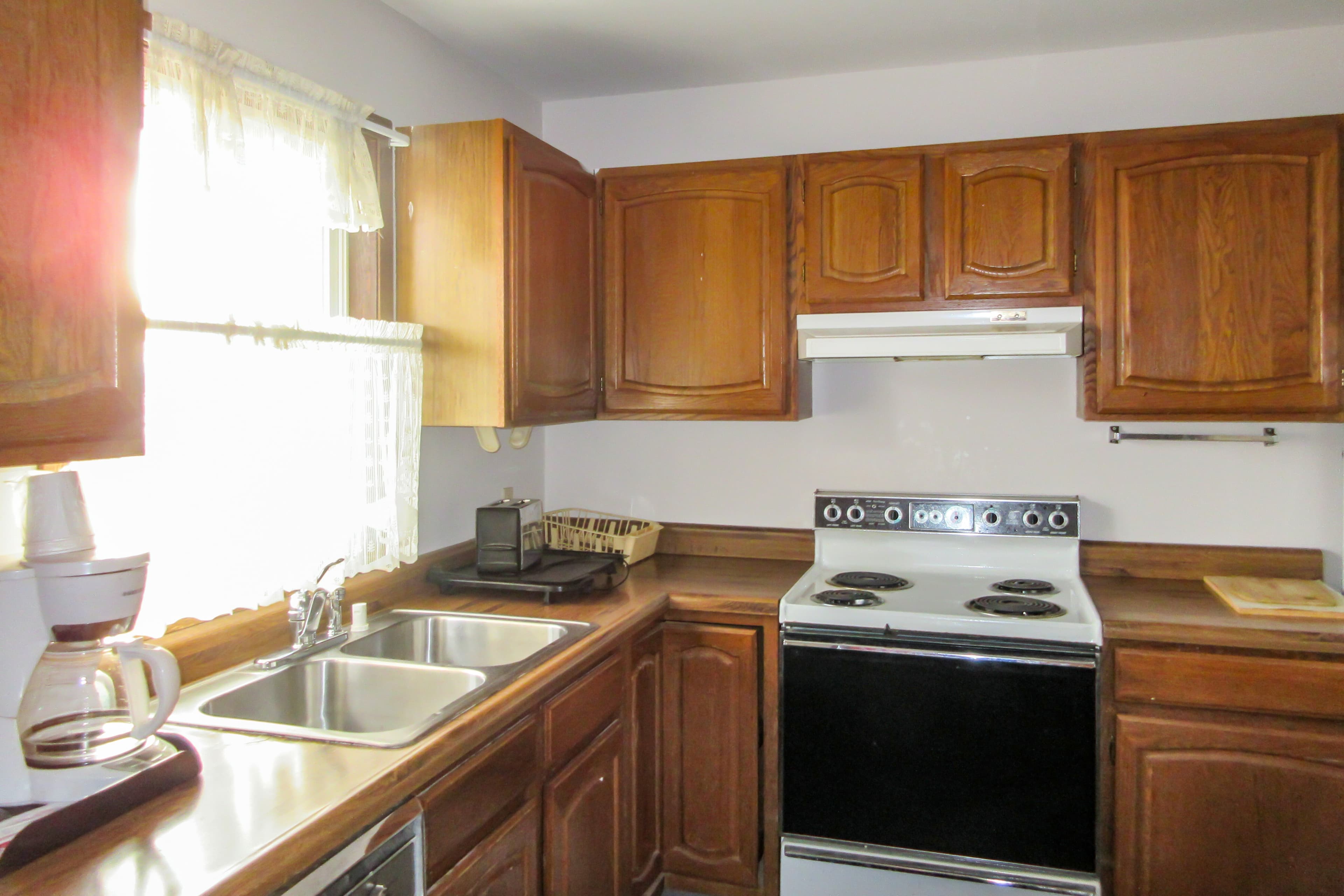 Econo Lodge Inn & Suites Escanaba North - Image 5