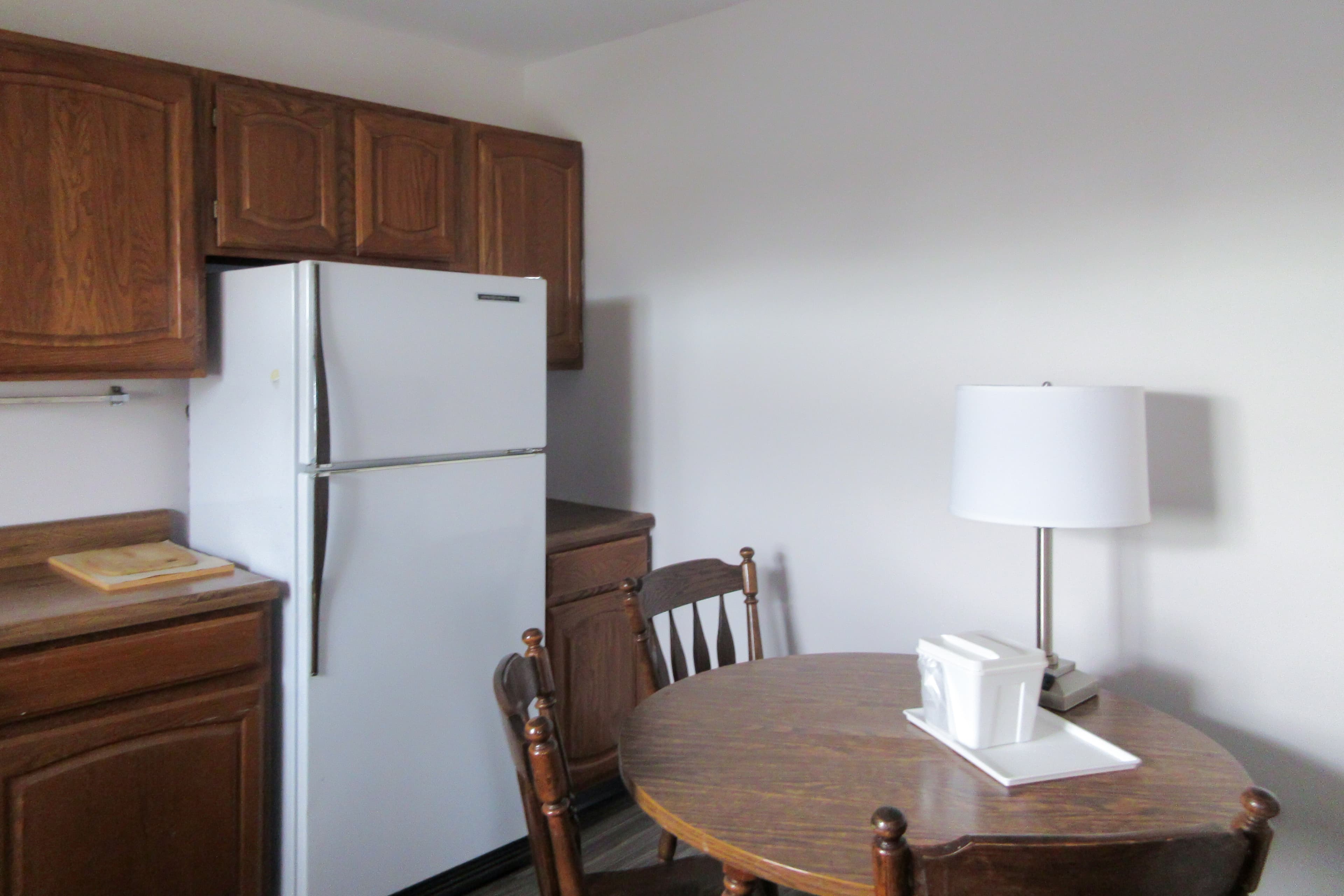 Econo Lodge Inn & Suites Escanaba North — 6