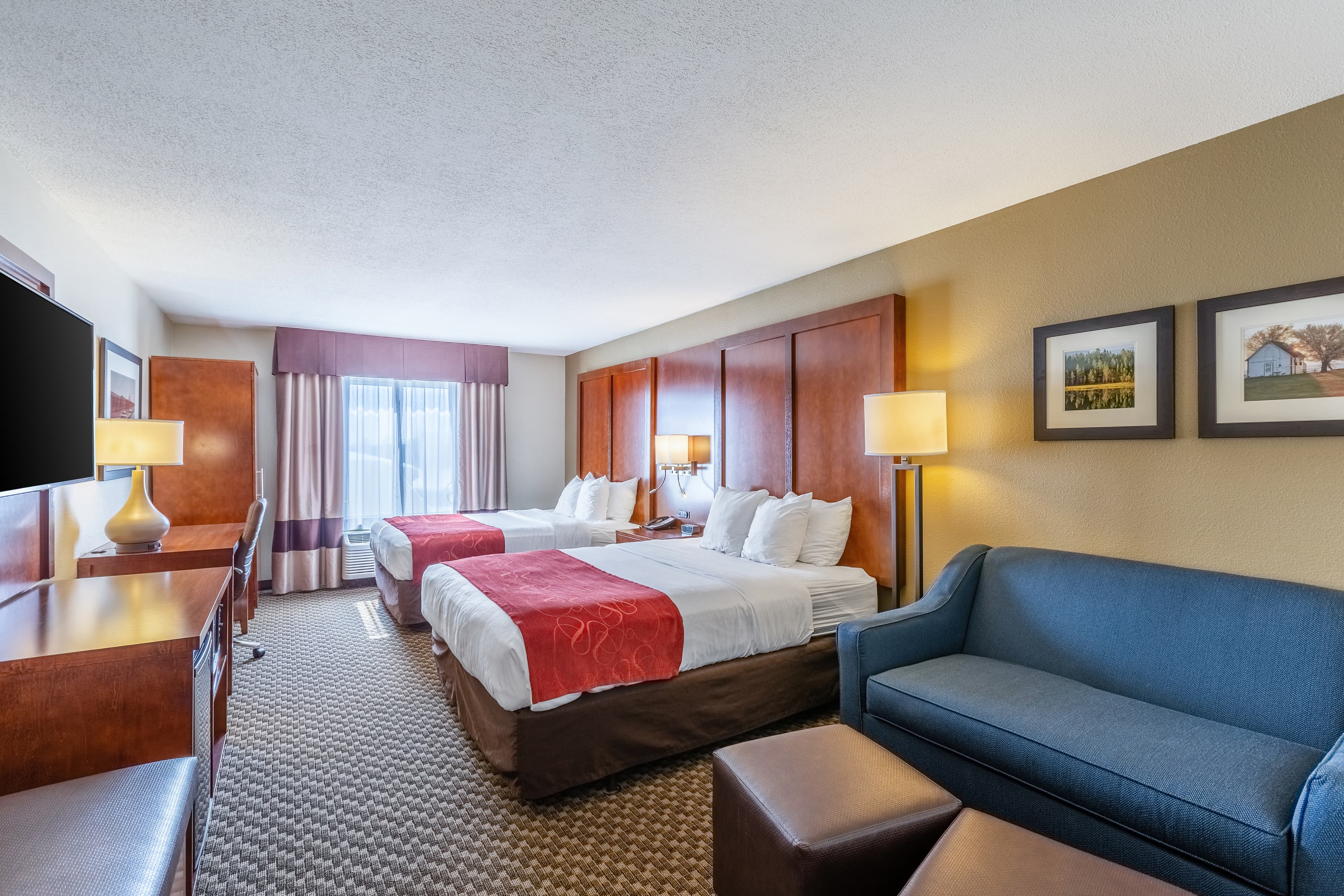 Comfort Suites Escanaba West — 7