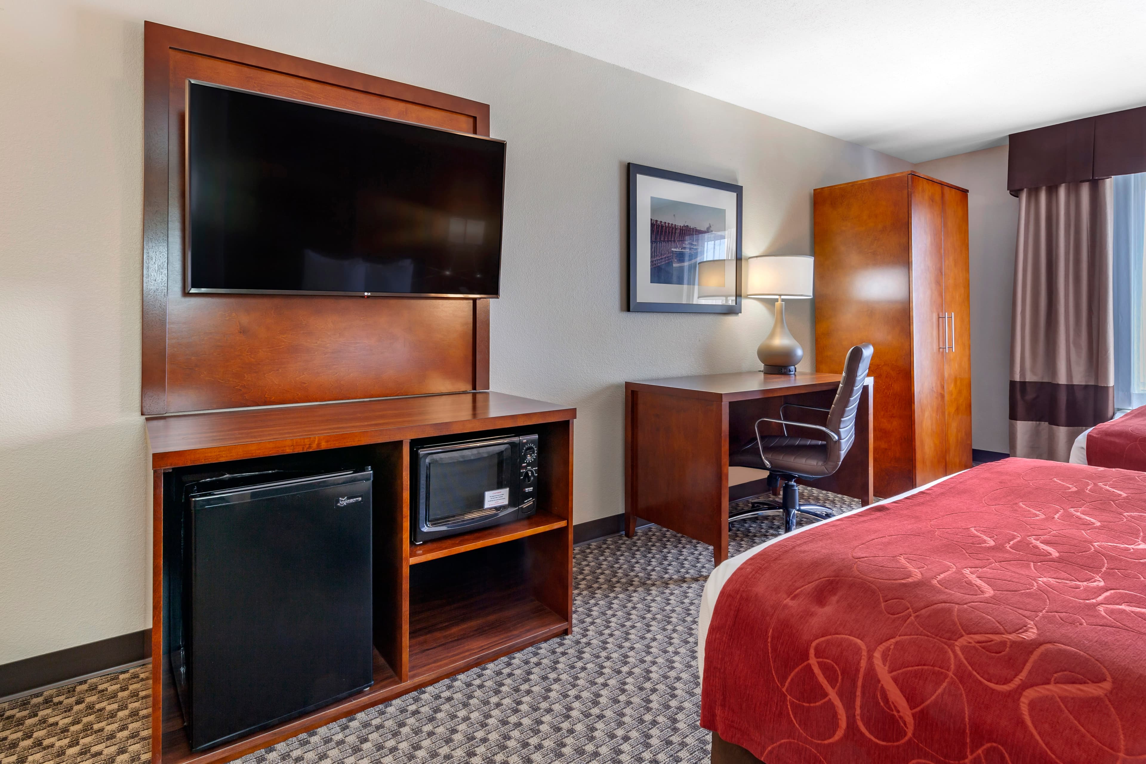 Comfort Suites Escanaba West — 20