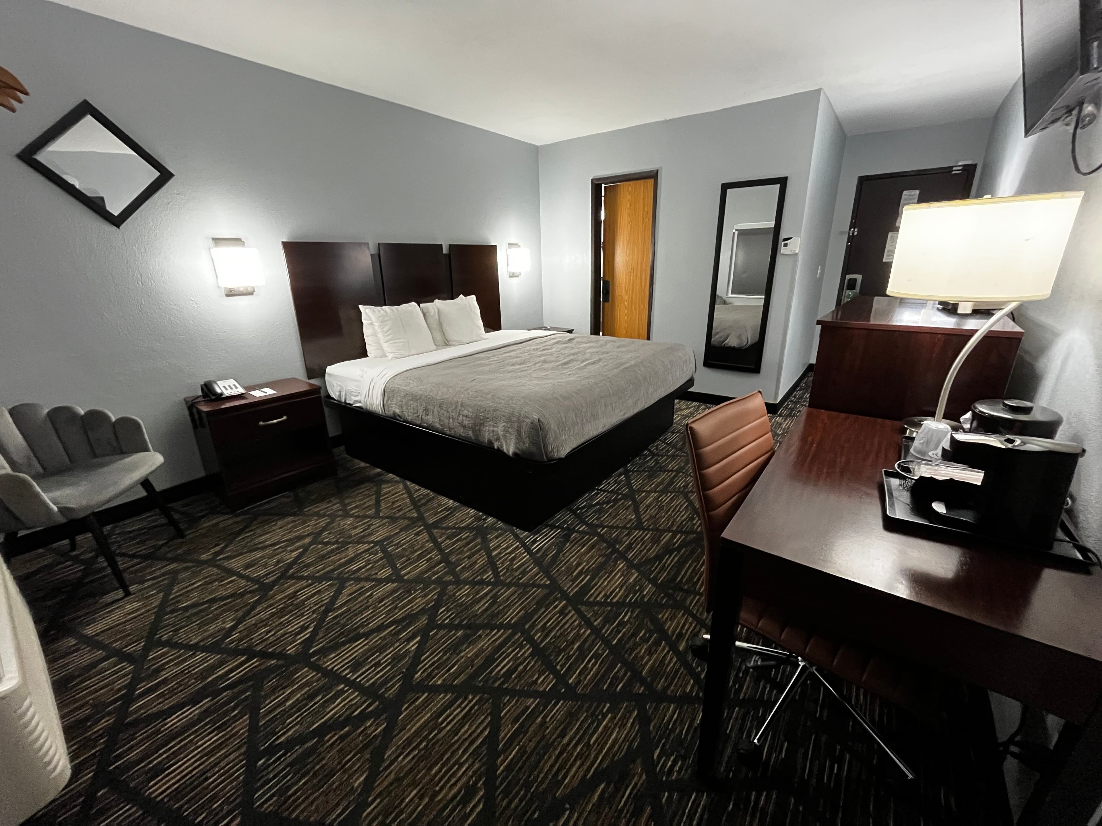 Quality Inn Grand Rapids Near Downtown - Image 2