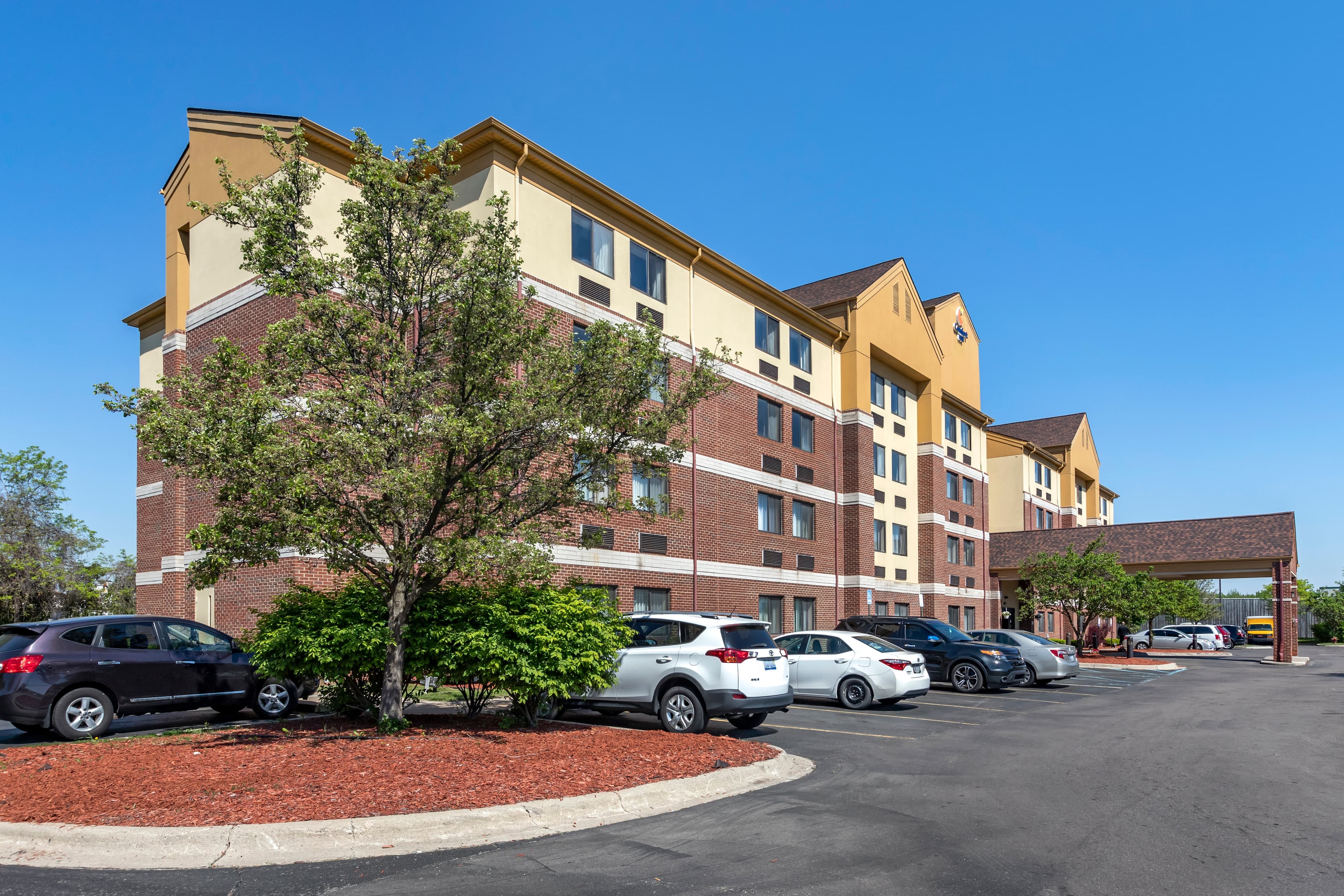 Comfort Inn Warren - Detroit North - Image 1