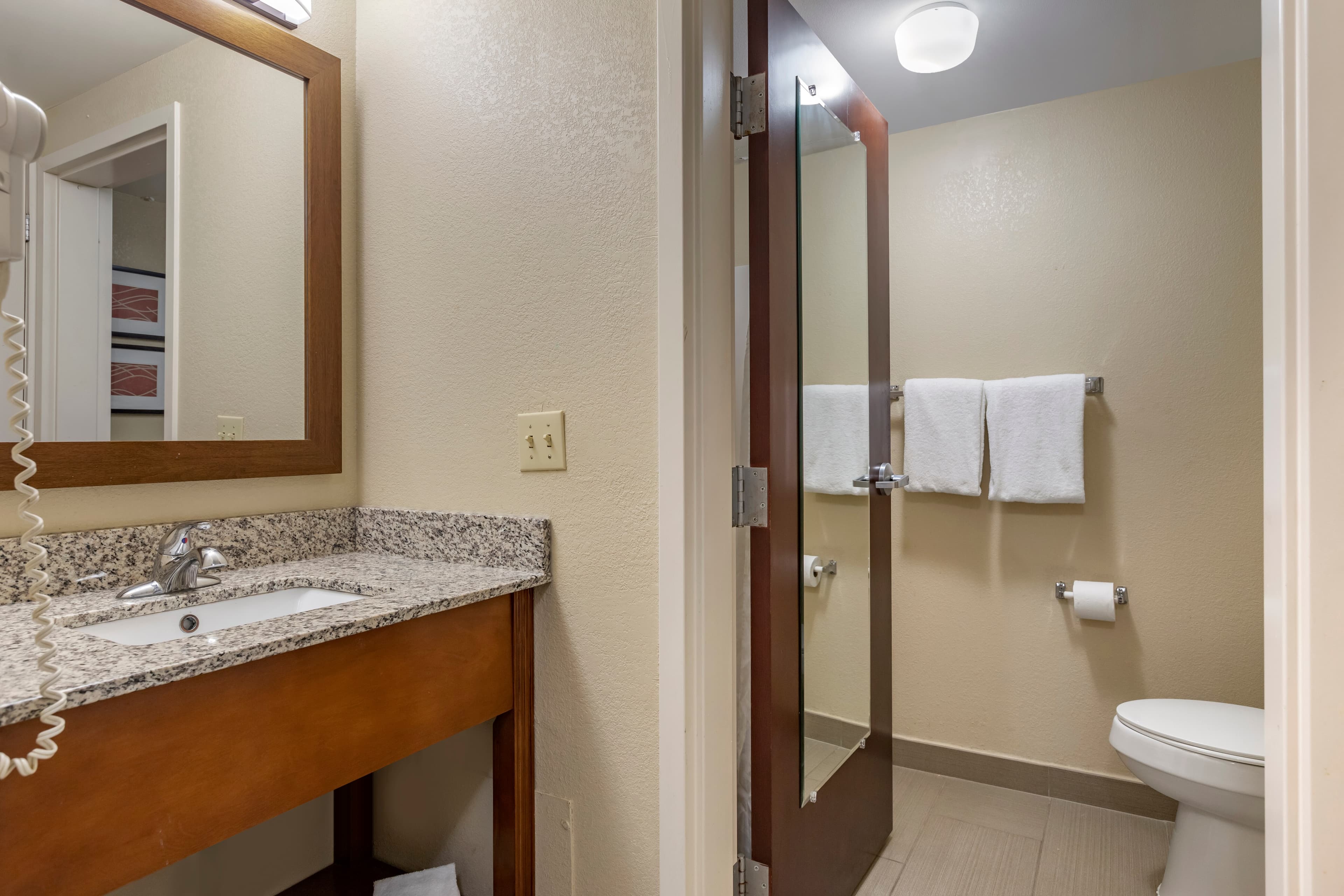 Comfort Inn Warren - Detroit North — 13