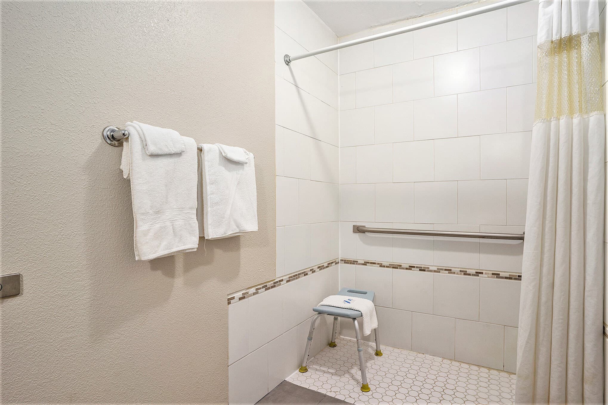 Rodeway Inn Grand Haven — 7