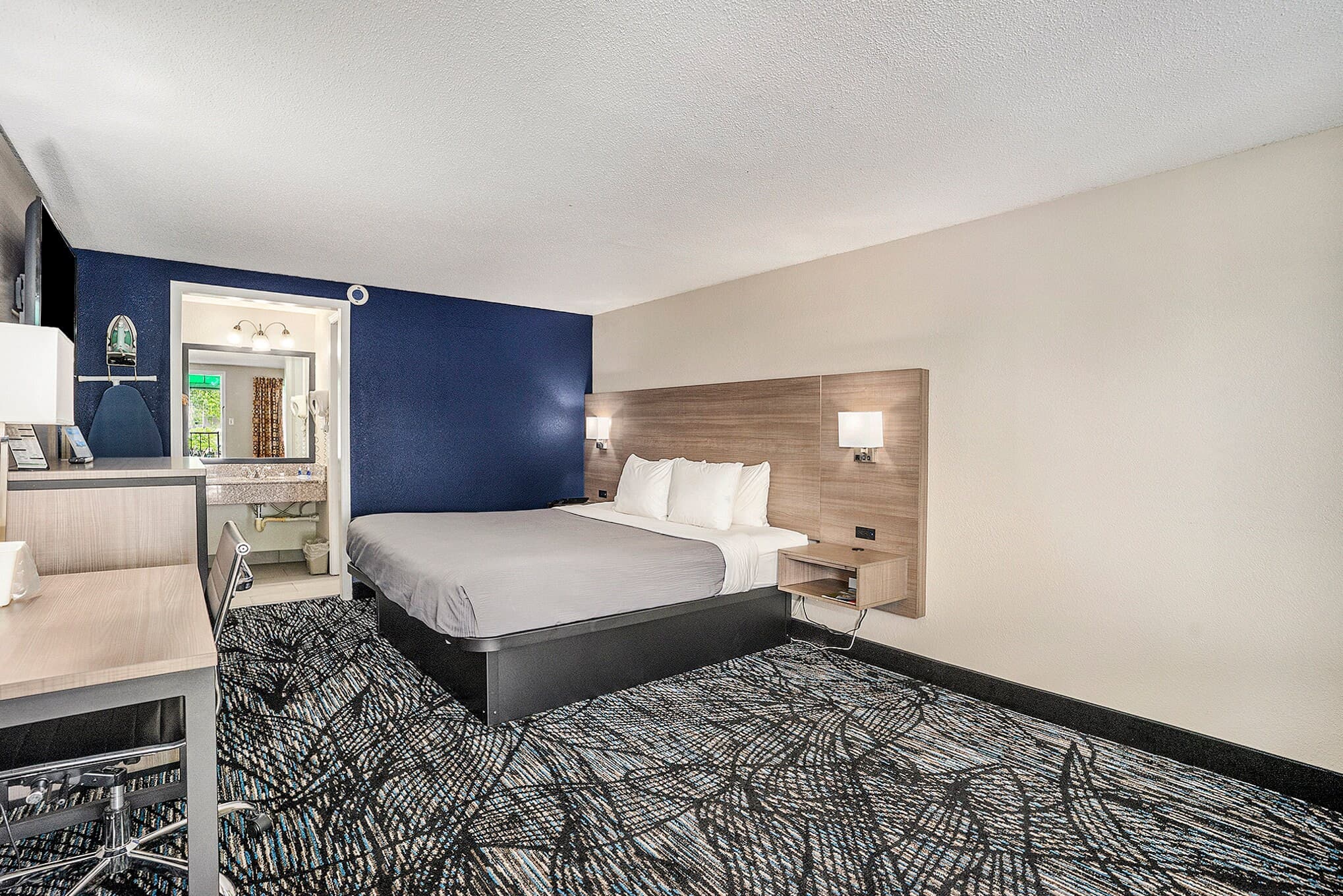 Rodeway Inn Grand Haven — 14