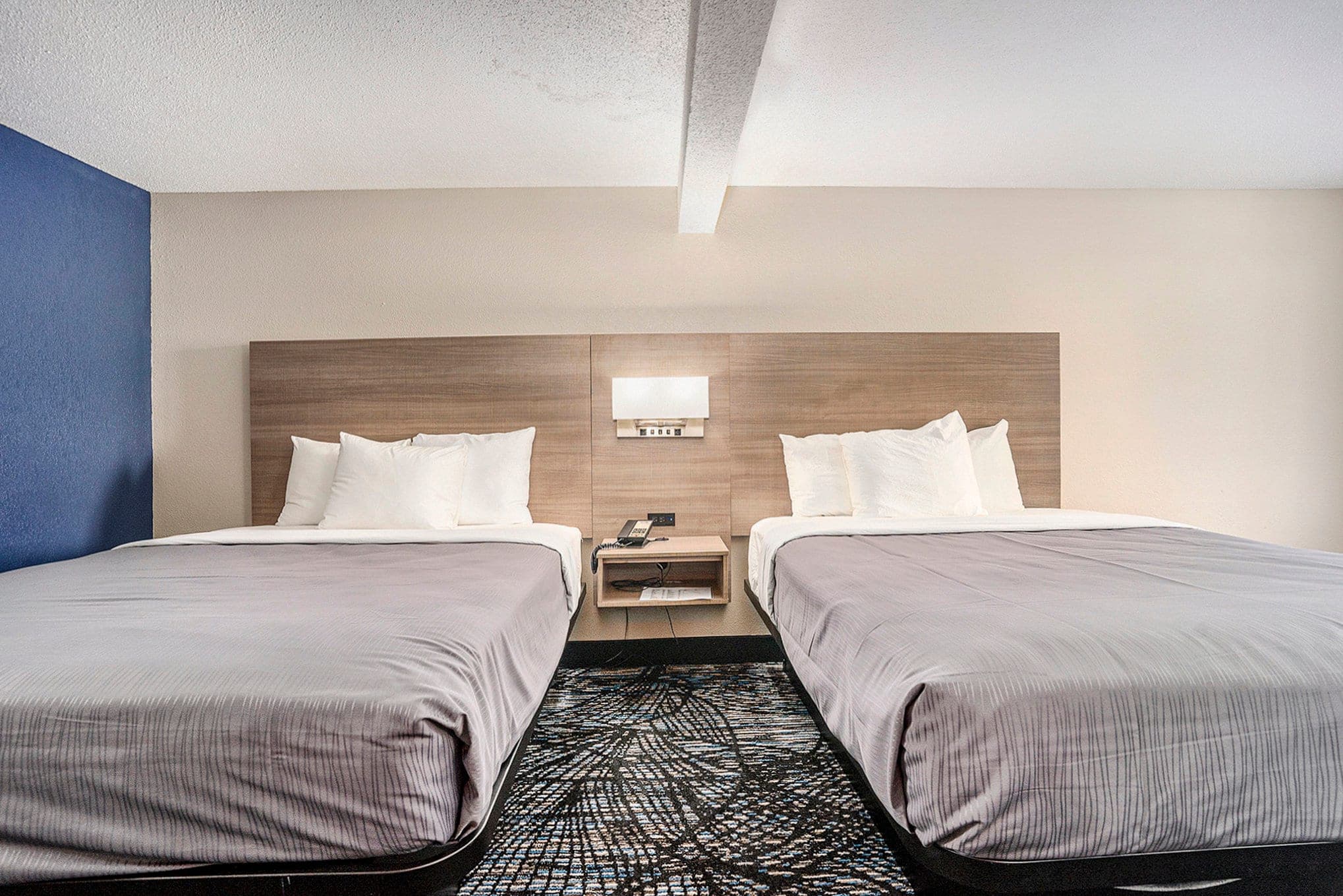 Rodeway Inn Grand Haven — 17