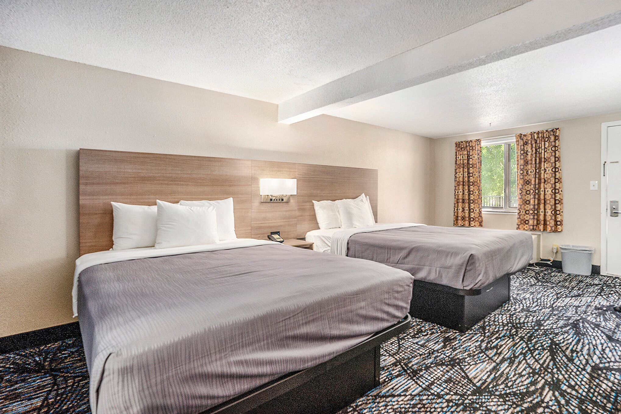 Rodeway Inn Grand Haven — 18
