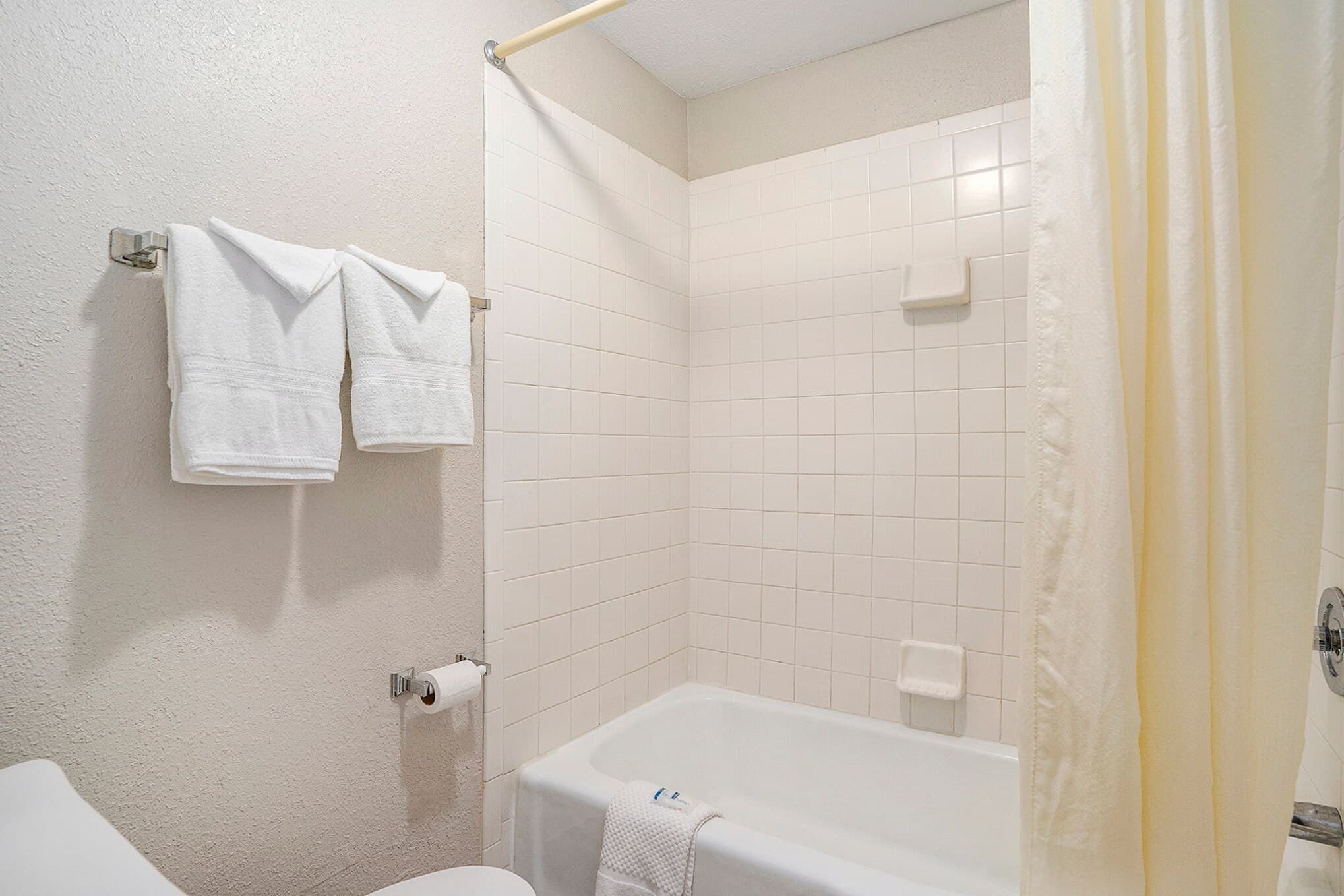 Rodeway Inn Grand Haven — 24