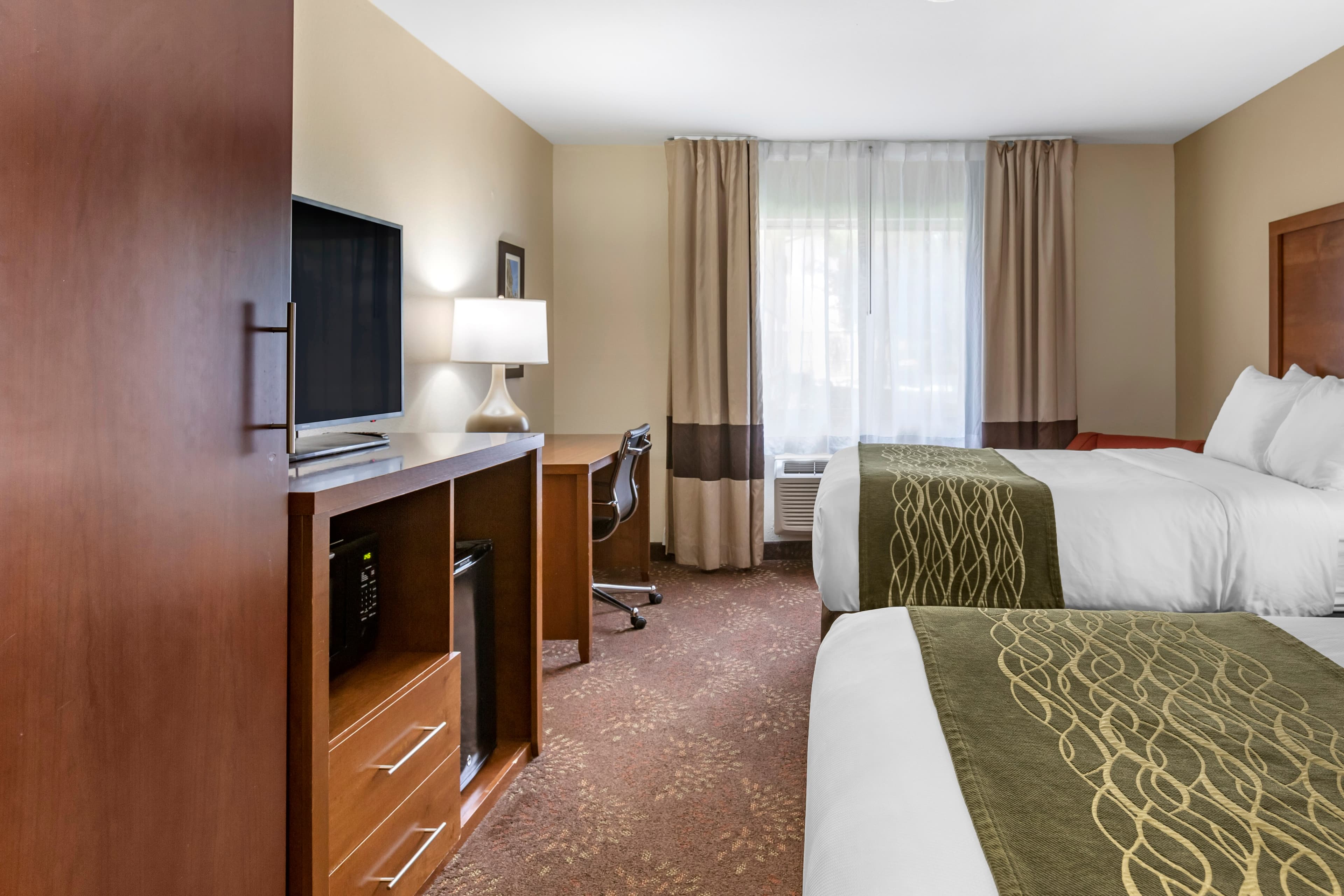 Comfort Inn Okemos - East Lansing — 8