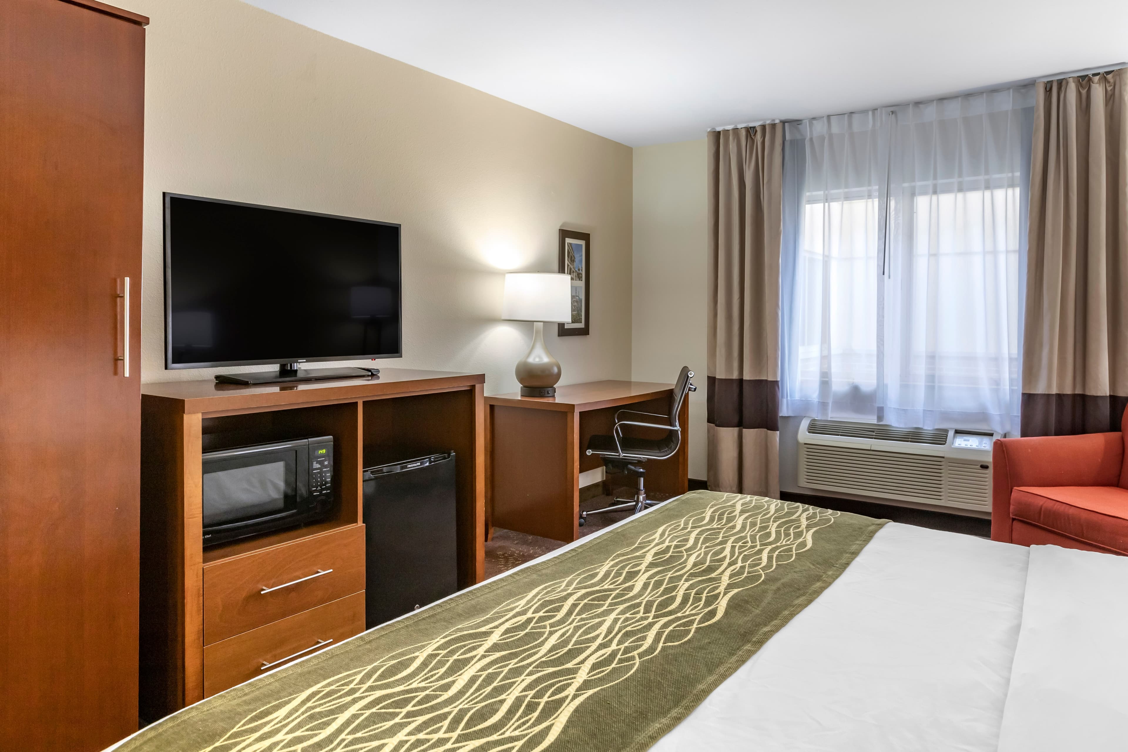 Comfort Inn Okemos - East Lansing — 11