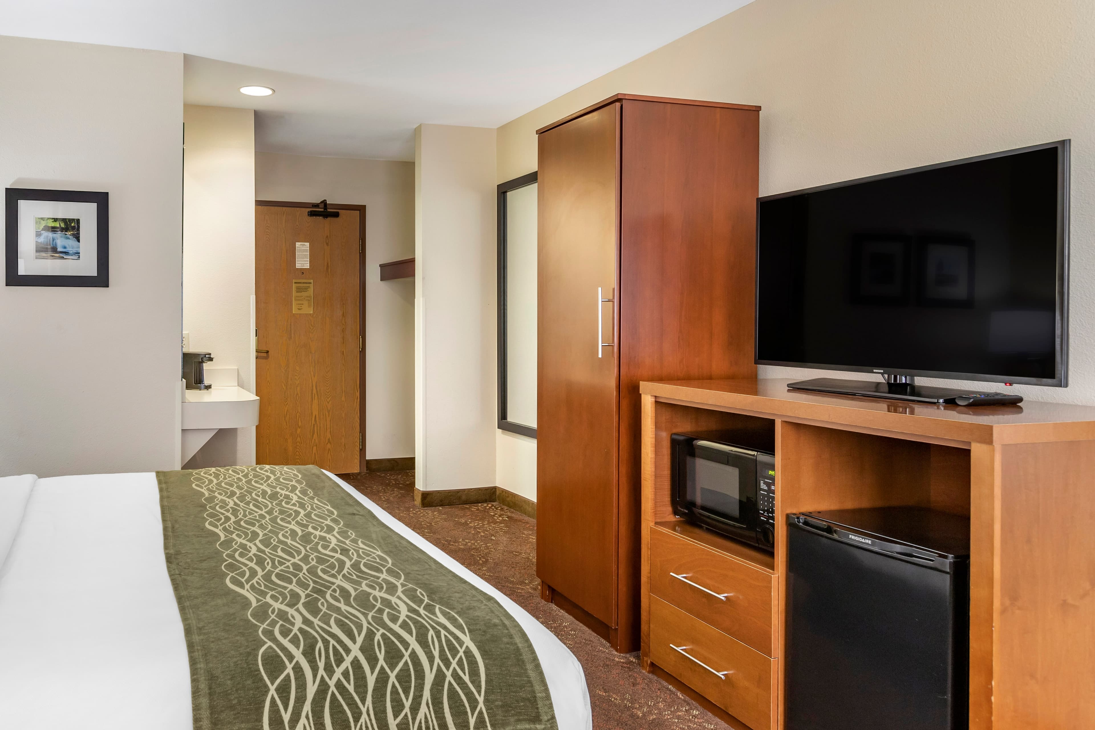 Comfort Inn Okemos - East Lansing — 12