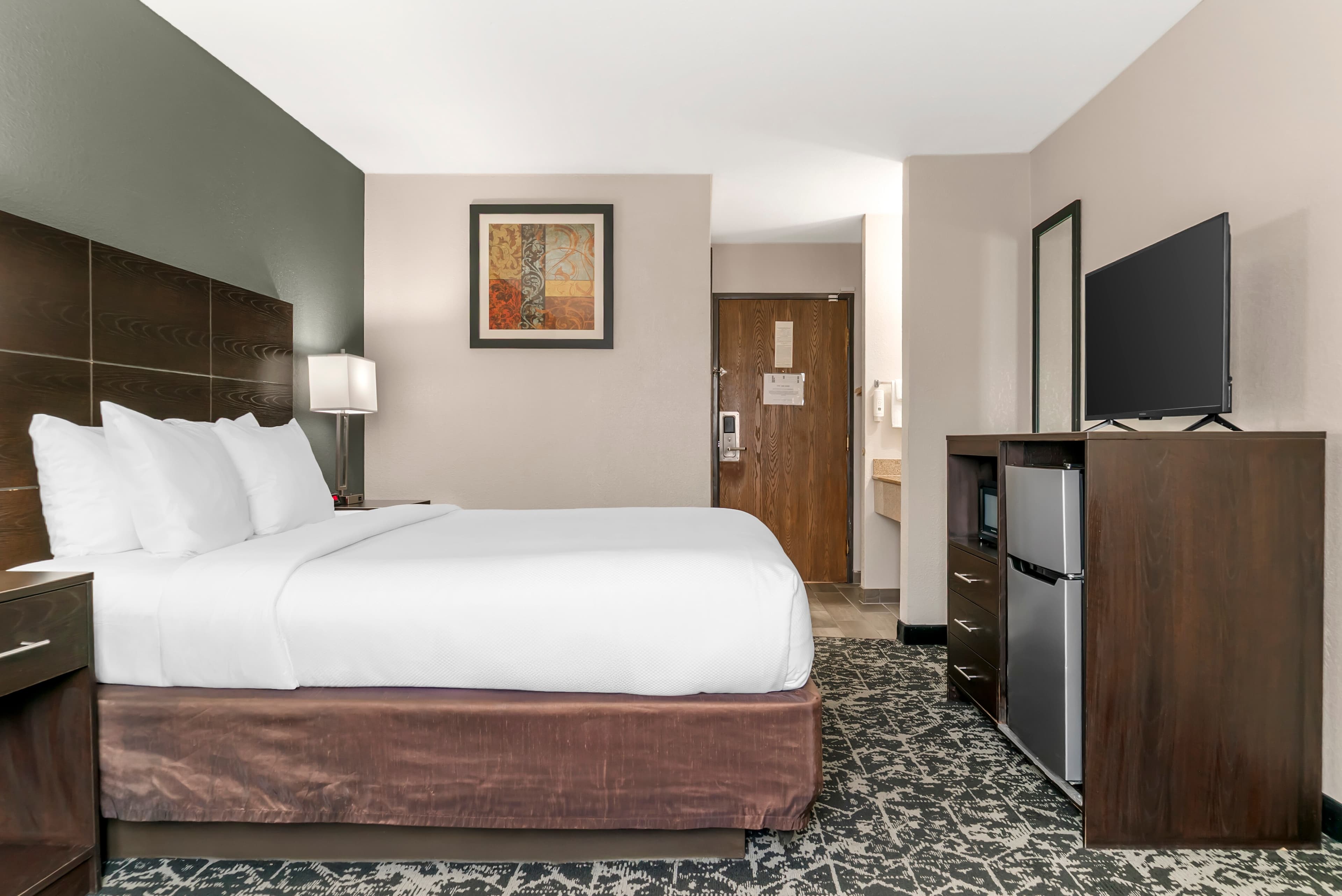Quality Inn Grand Rapids South-Byron Center — 8