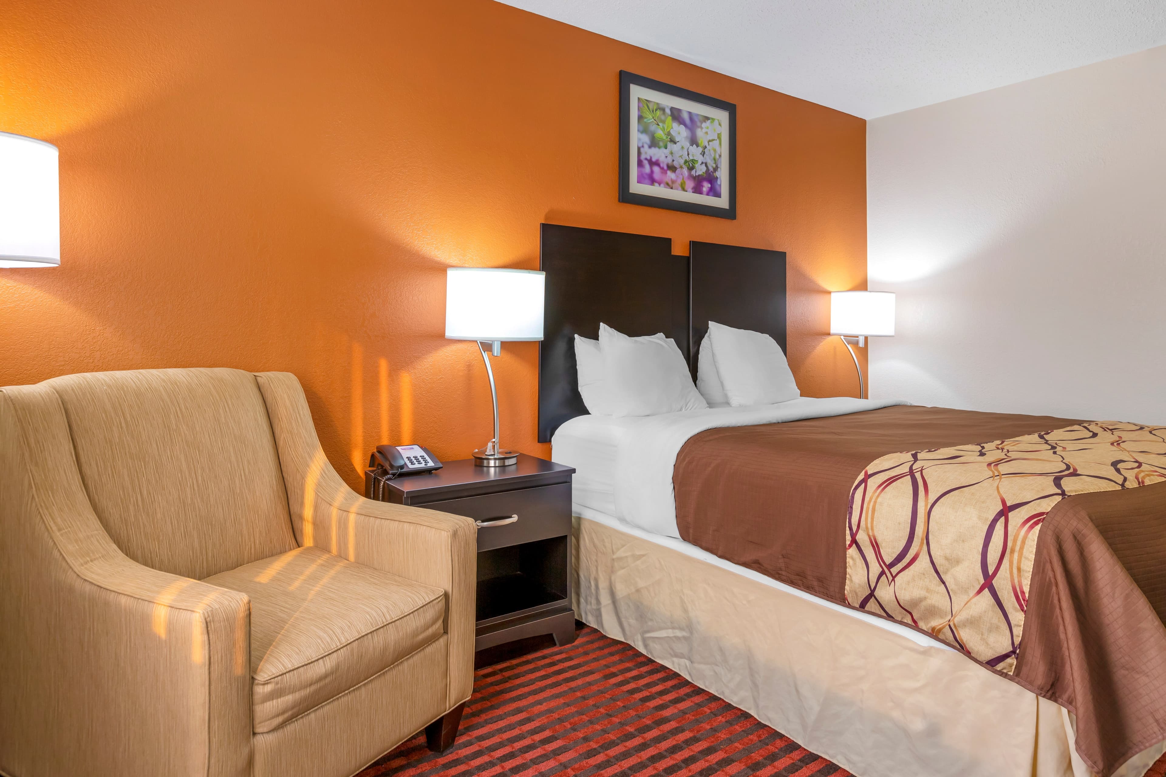 Rodeway Inn Coopersville - Image 4