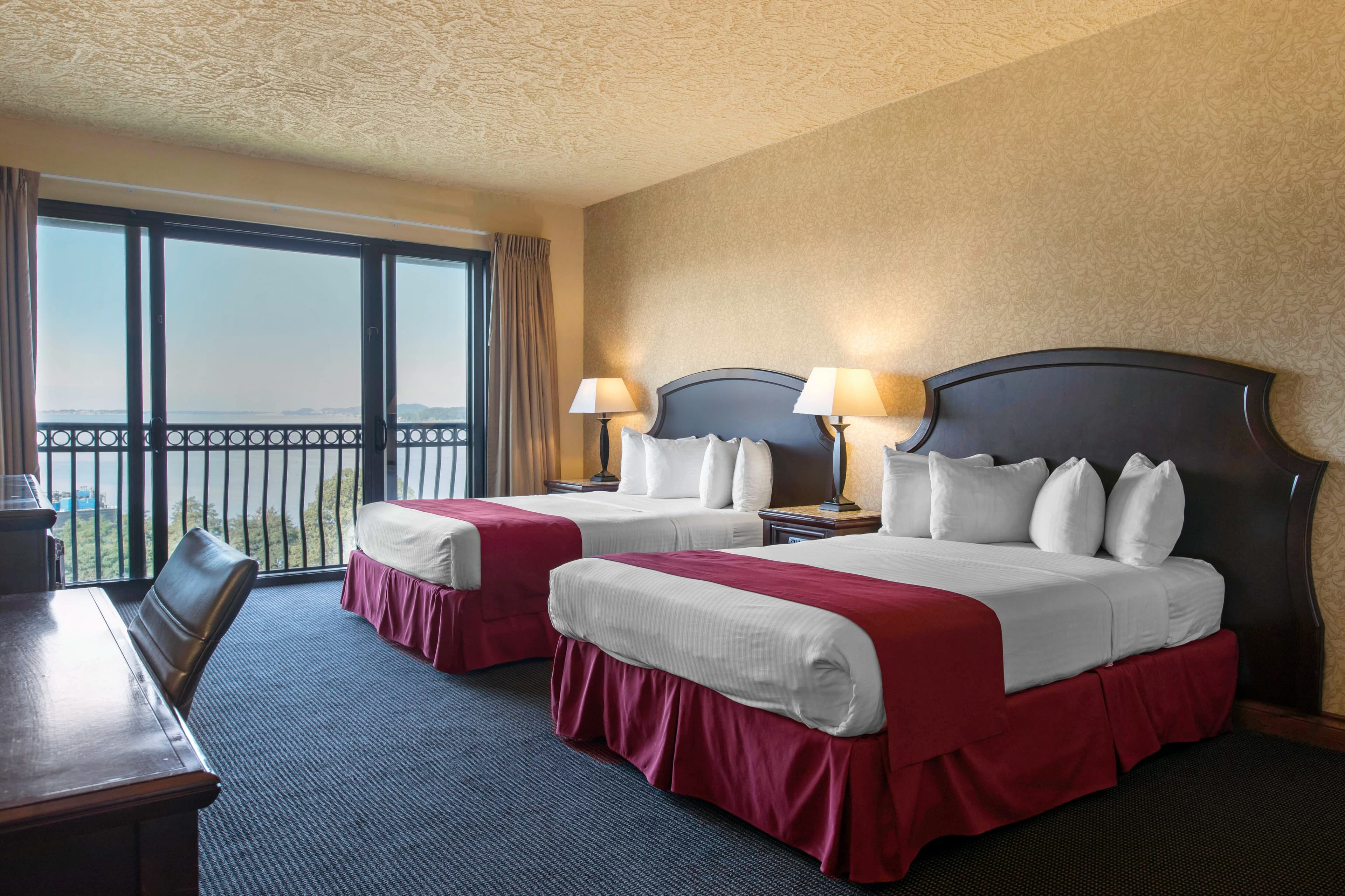 Shoreline Inn & Conference Center, an Ascend Collection Hotel — 15