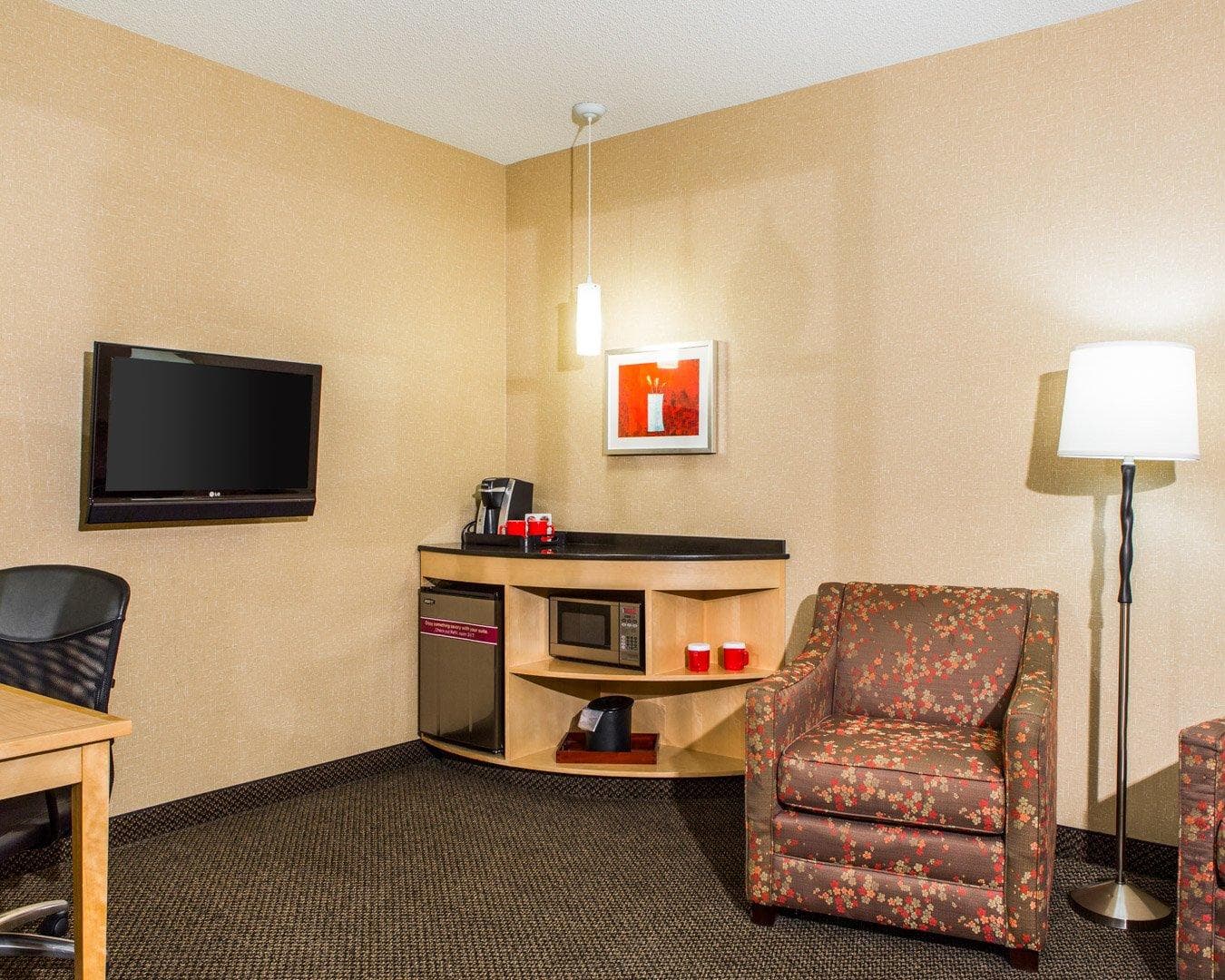 Cambria Hotel Traverse City — 26
