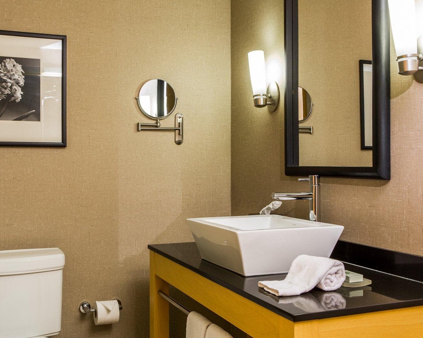 Cambria Hotel Traverse City — 29