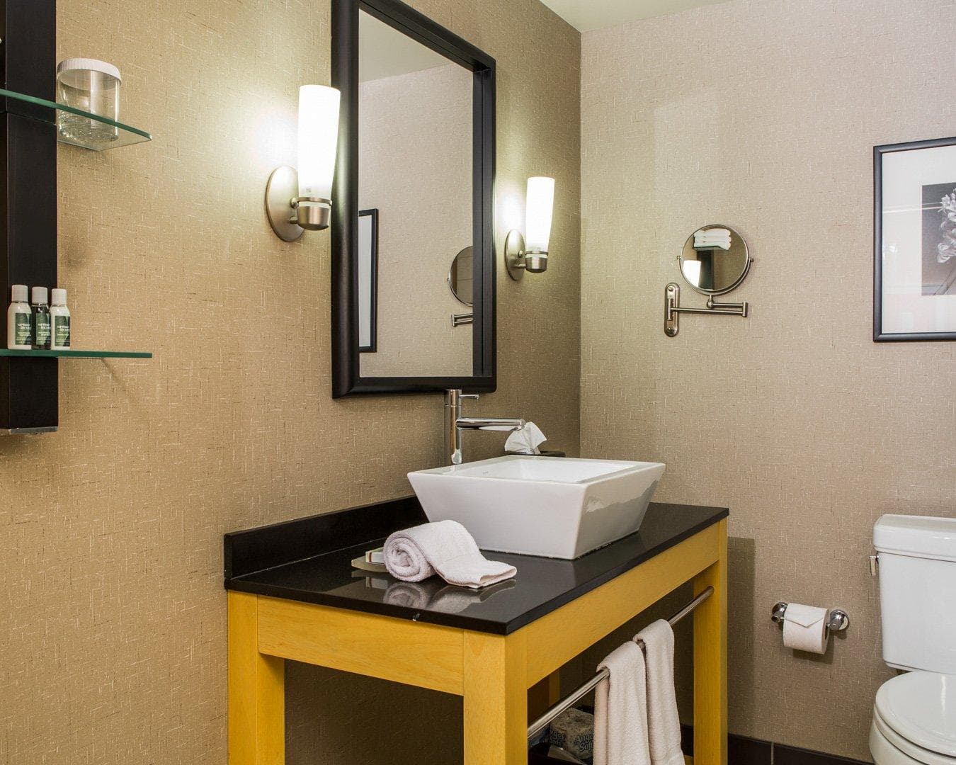 Cambria Hotel Traverse City — 33