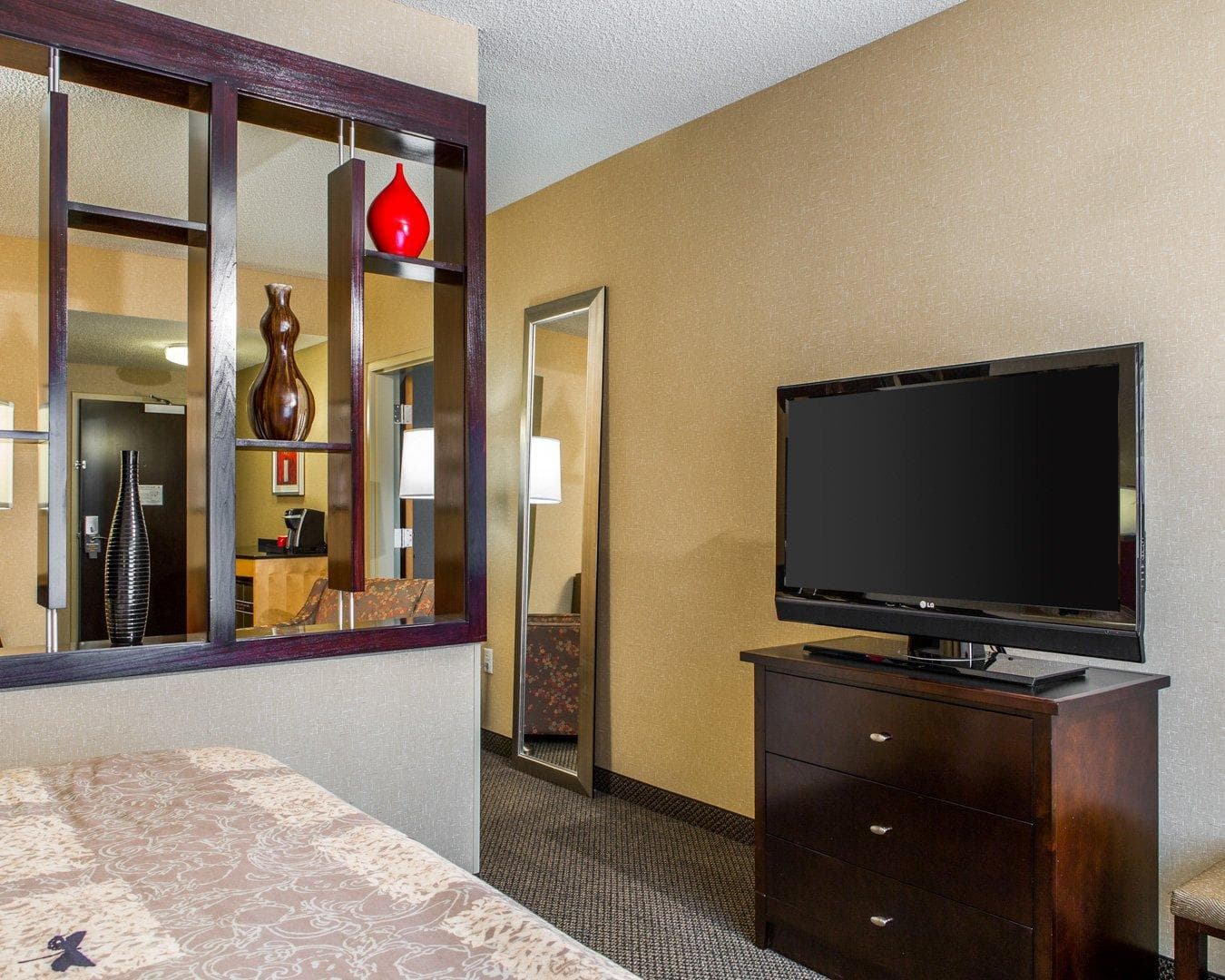 Cambria Hotel Traverse City — 35