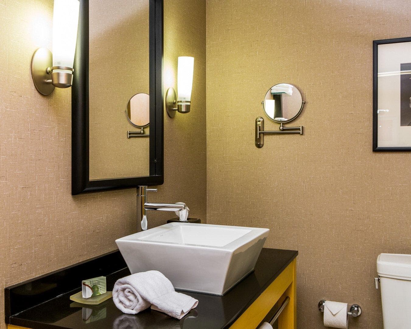 Cambria Hotel Traverse City - Image 3