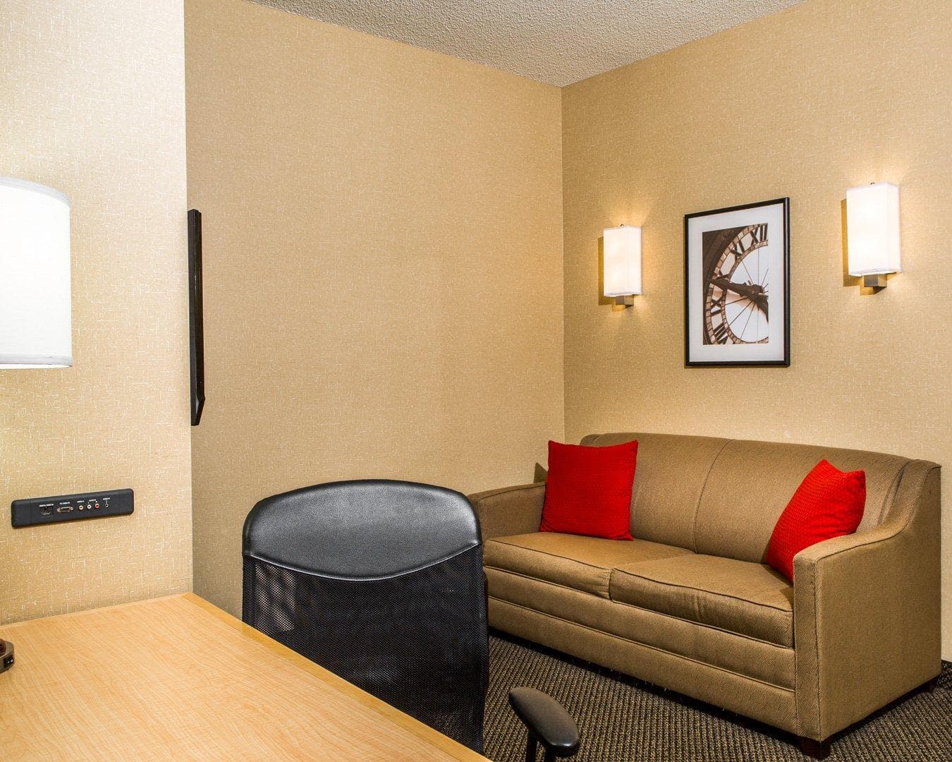 Cambria Hotel Traverse City — 9