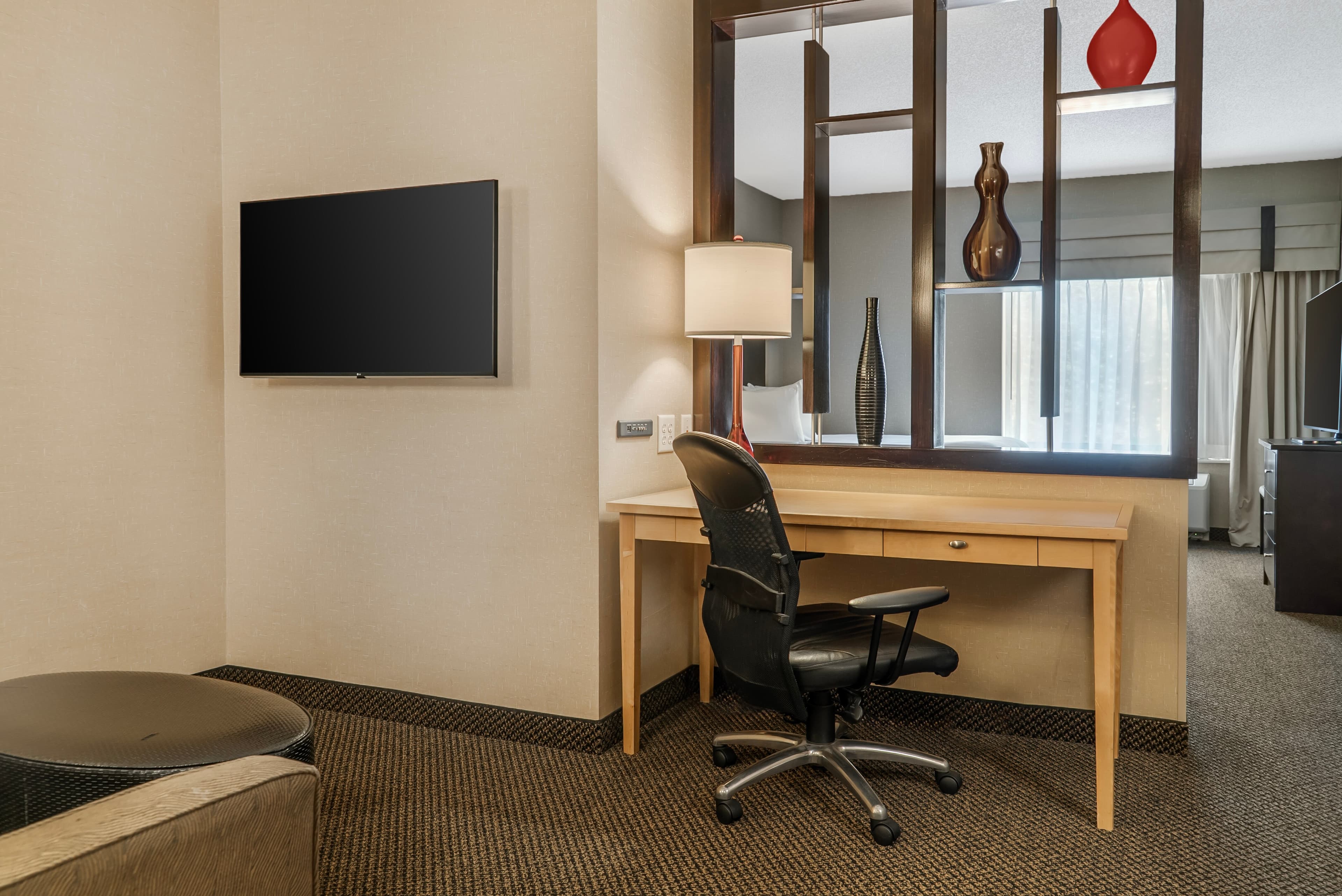 Cambria Hotel Traverse City — 7
