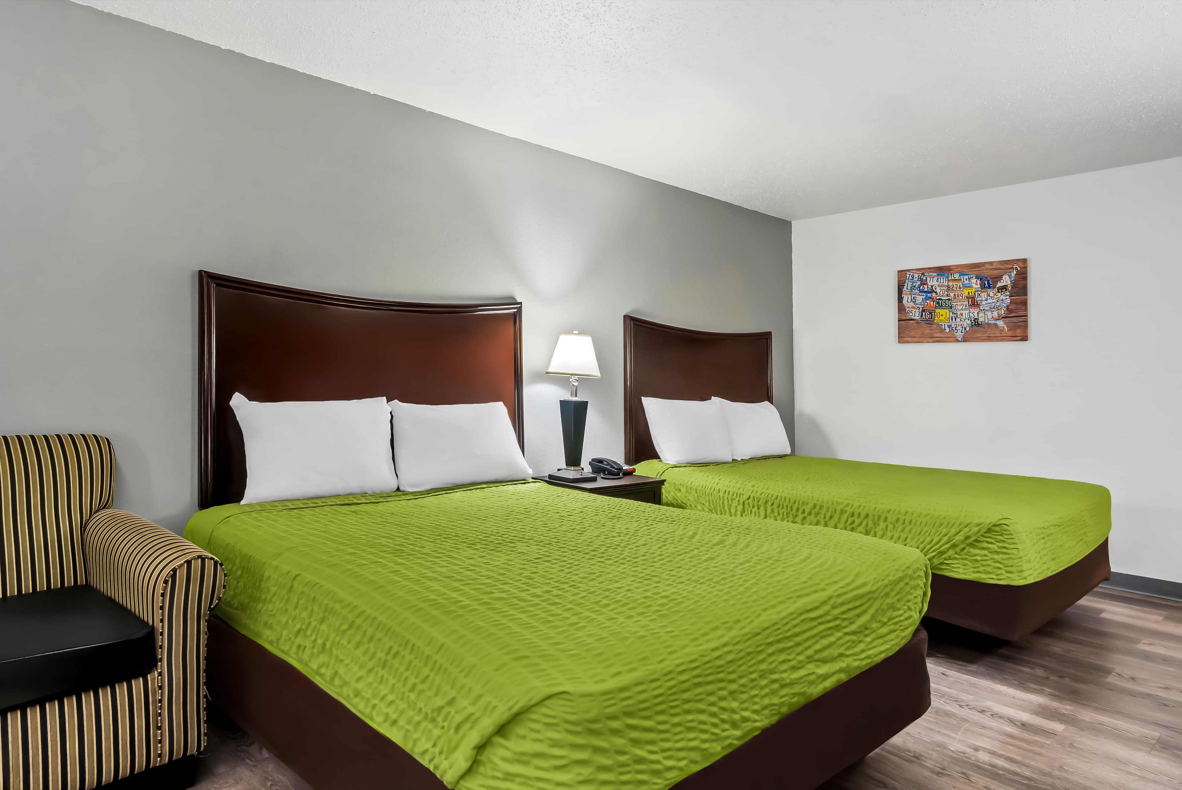 Econo Lodge Inn & Suites Auburn — 21