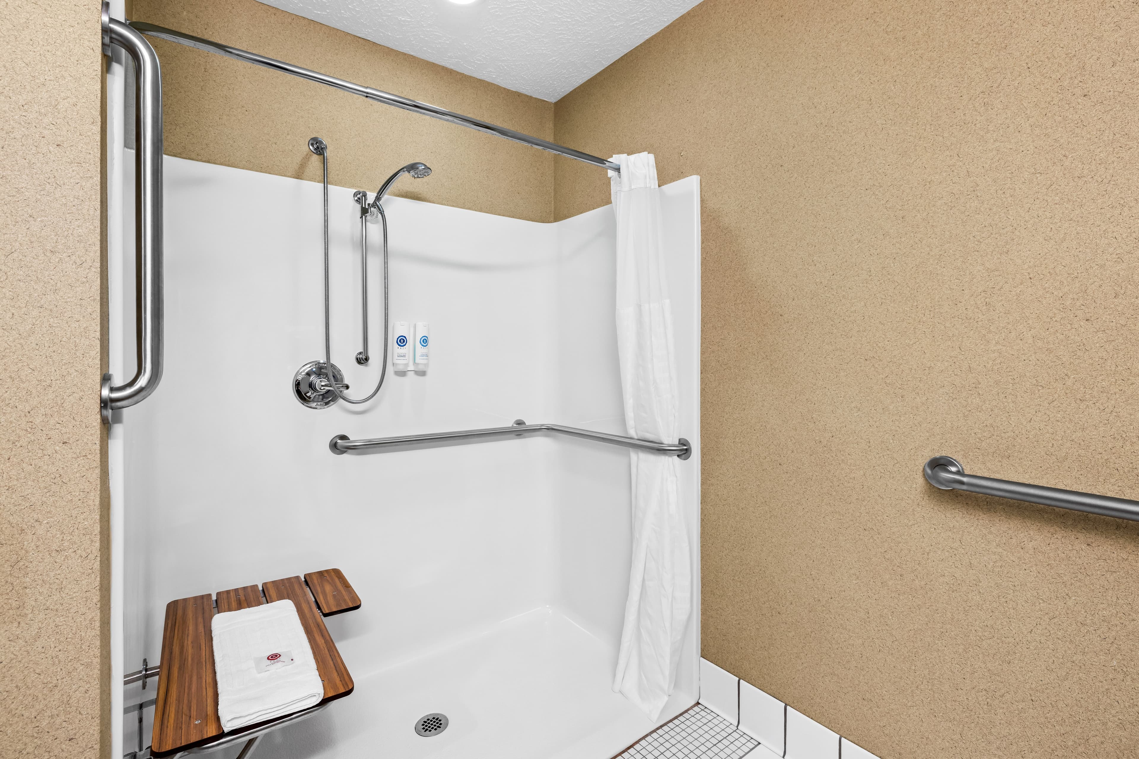 Comfort Inn Traverse City — 5