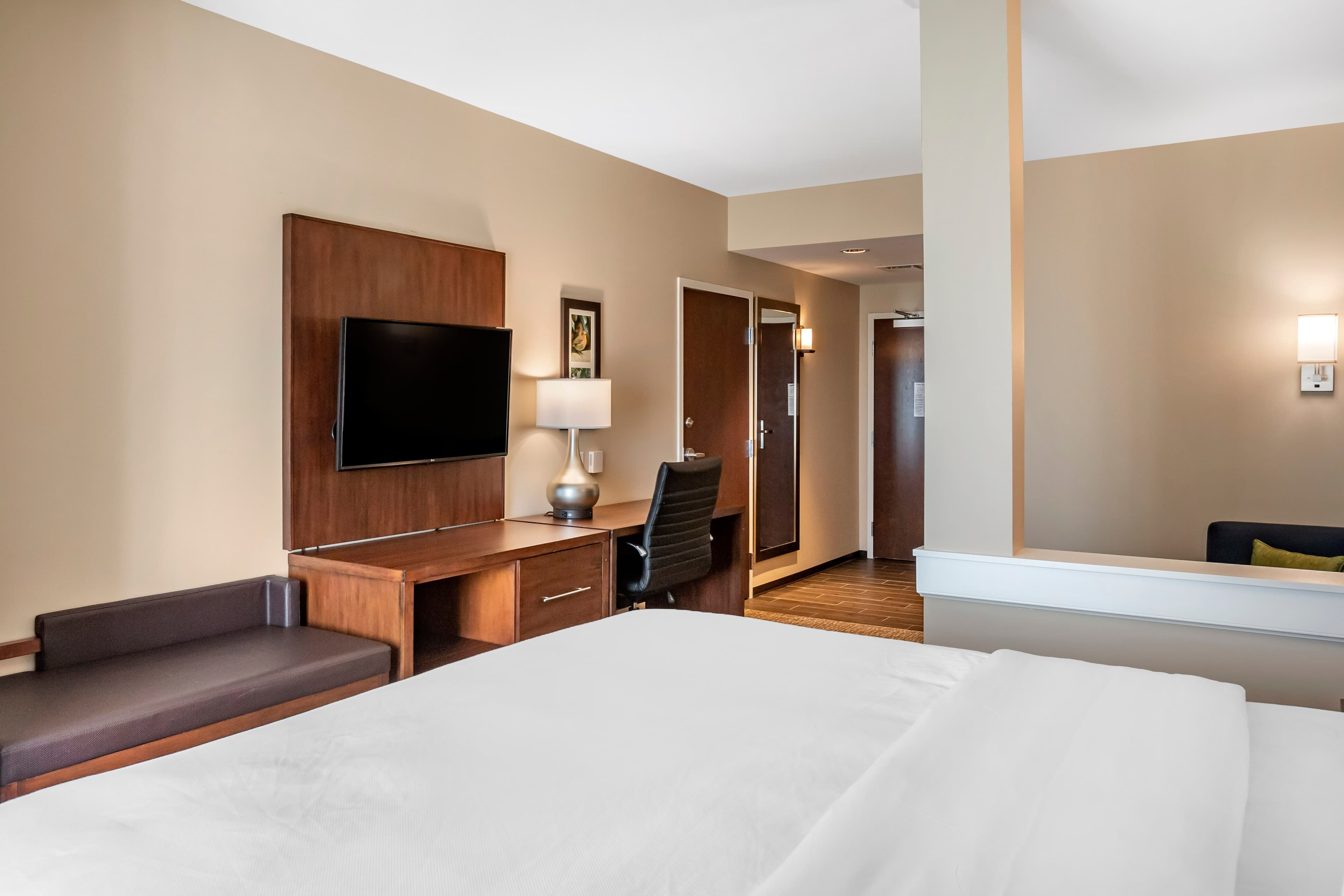 Comfort Inn & Suites Clarkston Pine Knob Area — 25