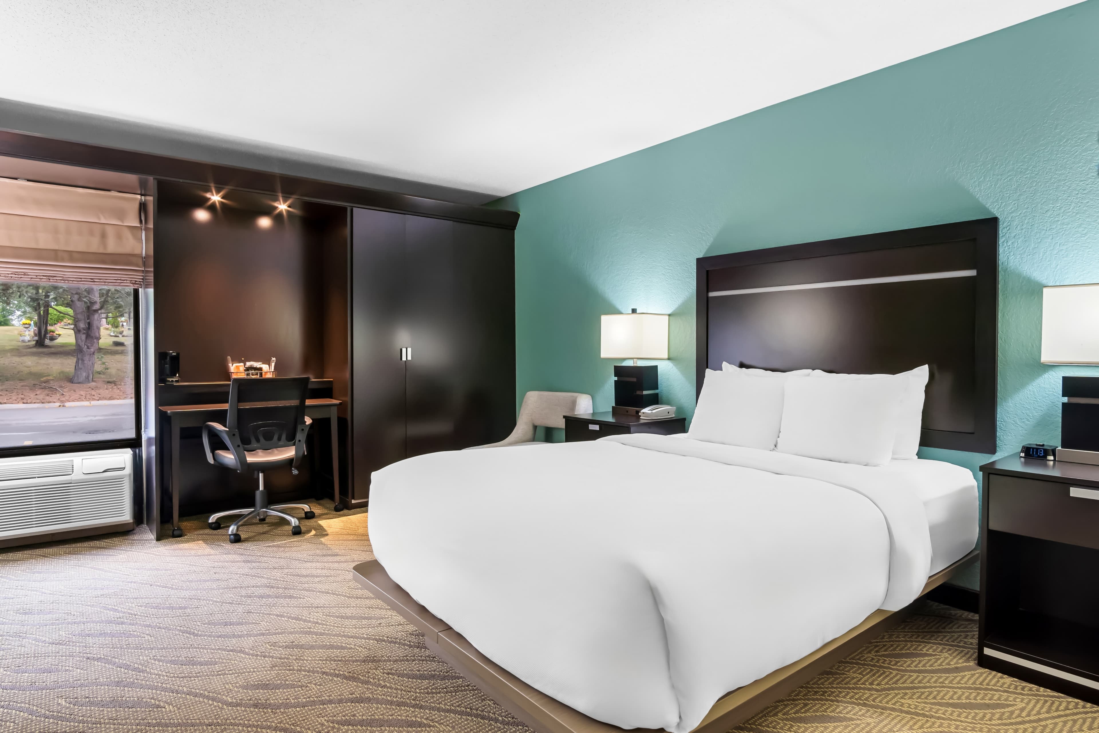 Comfort Inn Cadillac - Image 2