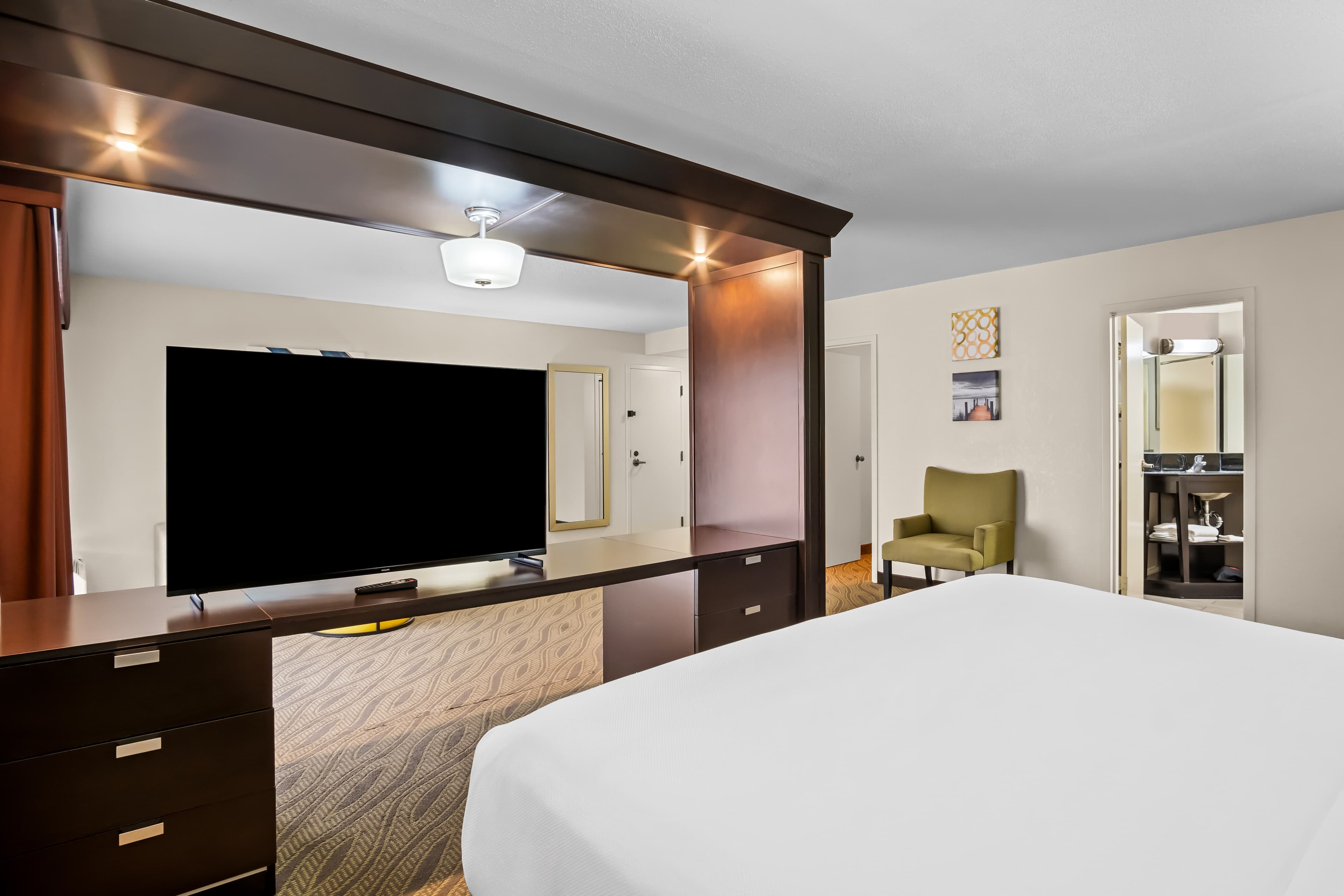 Comfort Inn Cadillac — 12