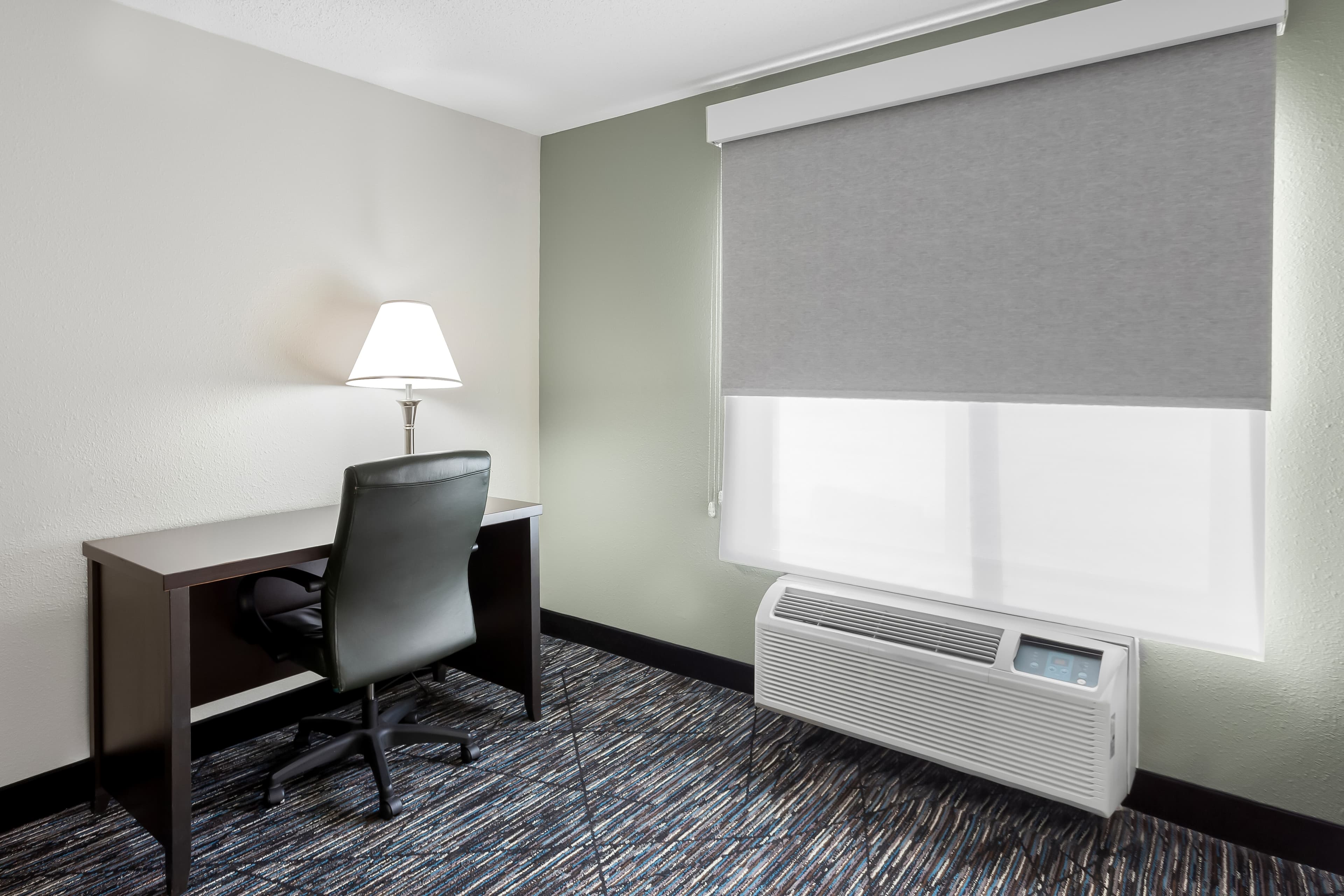 Quality Inn & Suites Niles - Image 4