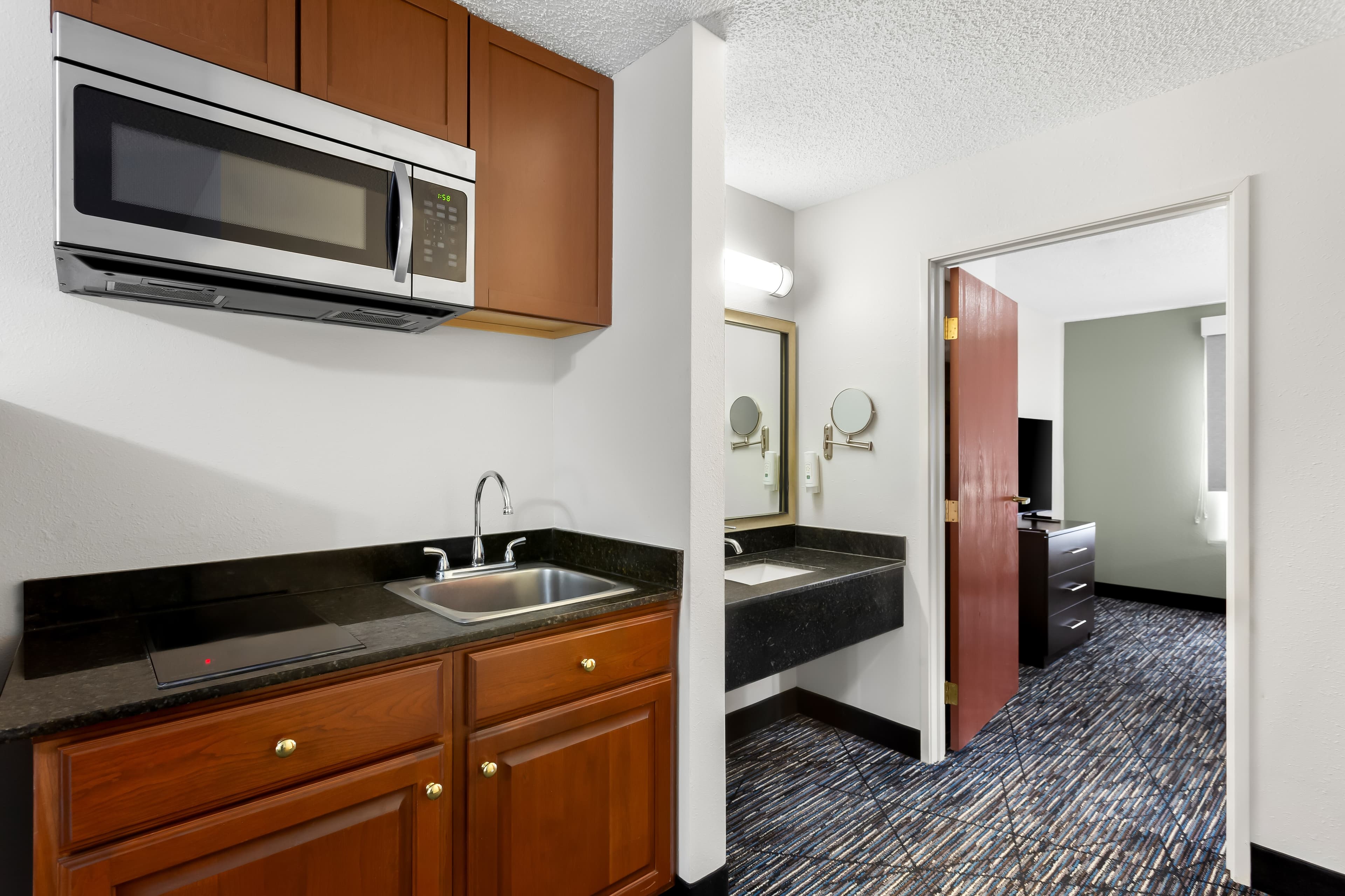 Quality Inn & Suites Niles — 26