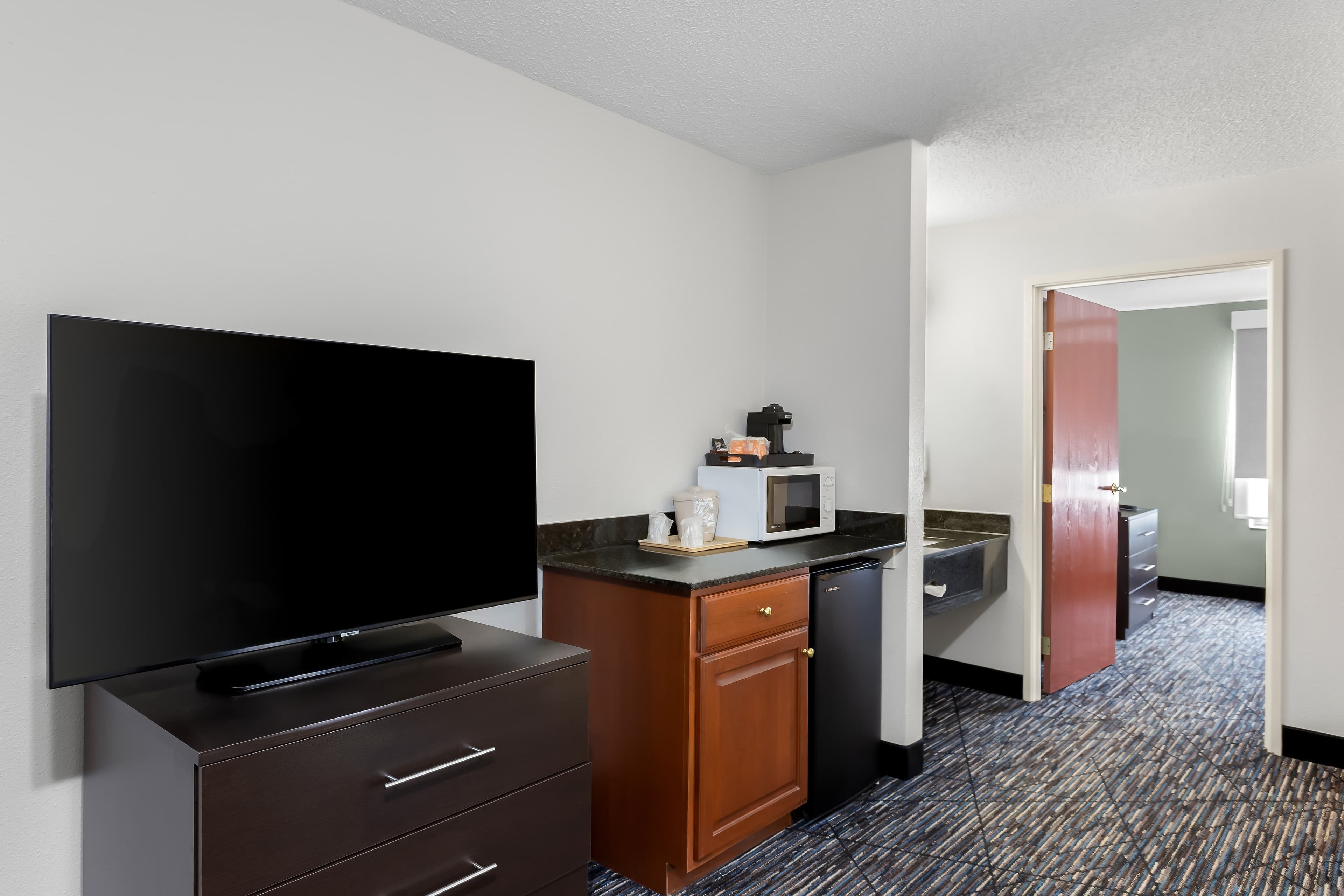 Quality Inn & Suites Niles — 21