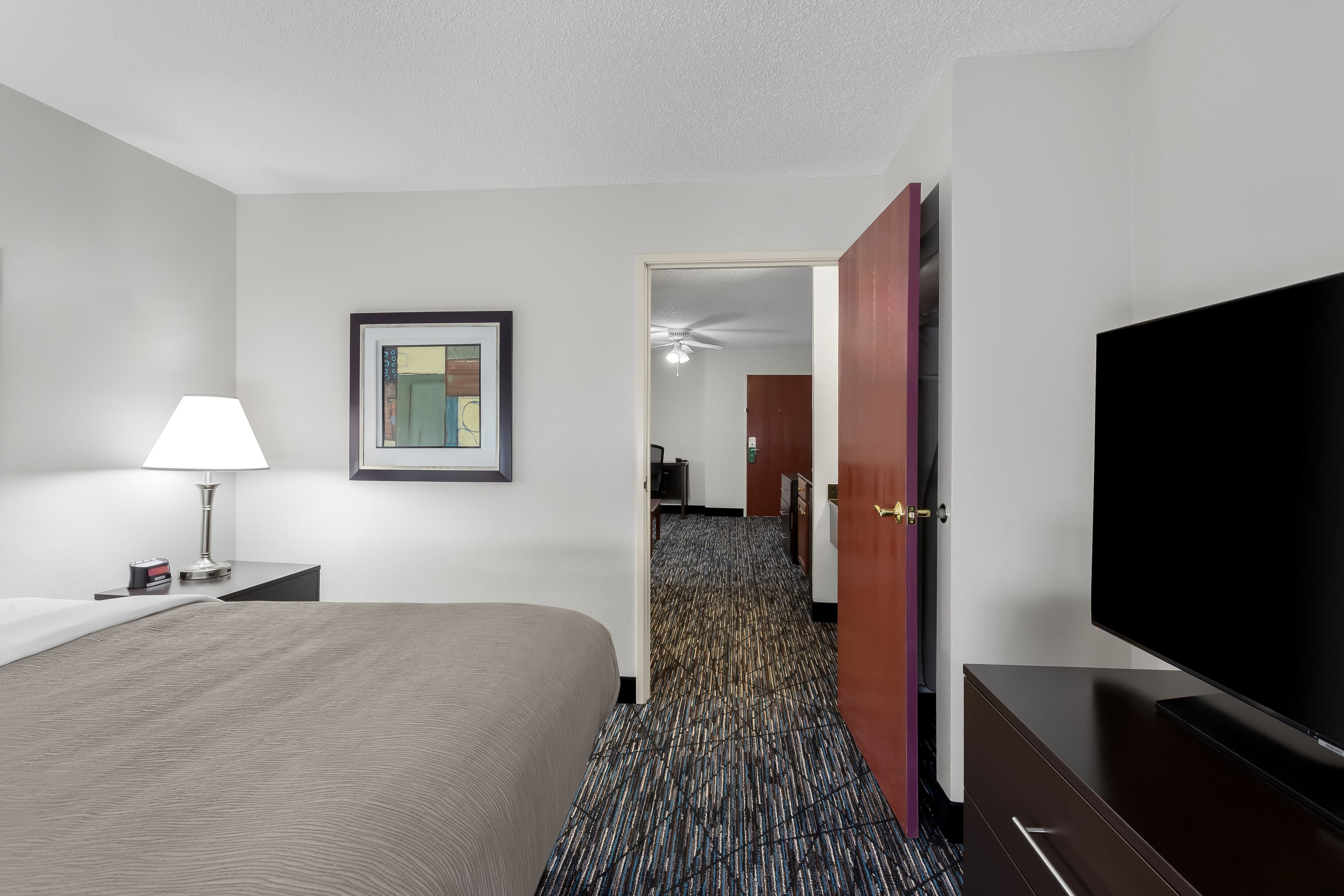 Quality Inn & Suites Niles — 23