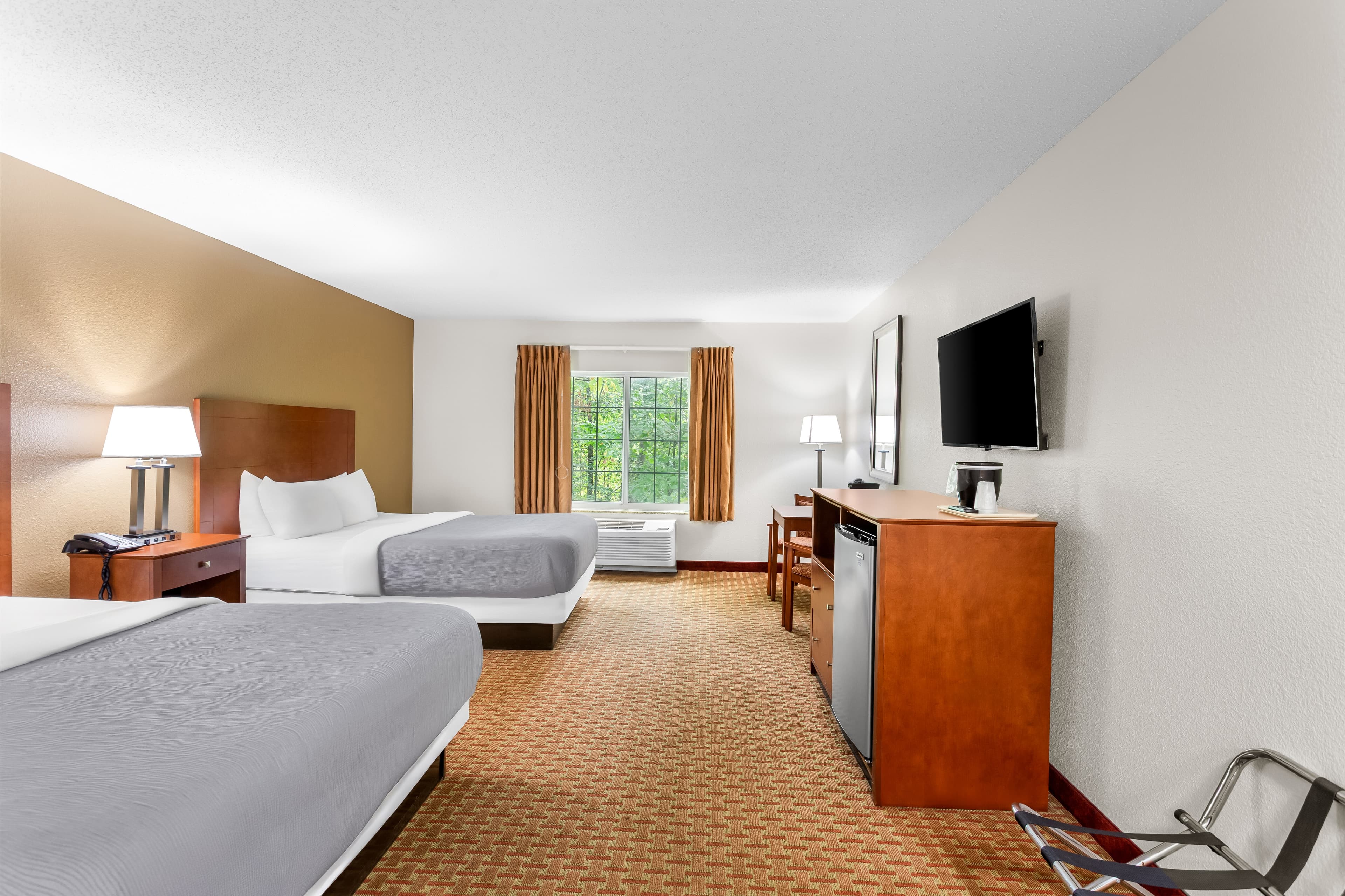 Quality Inn Near Interstate I94 - Image 3