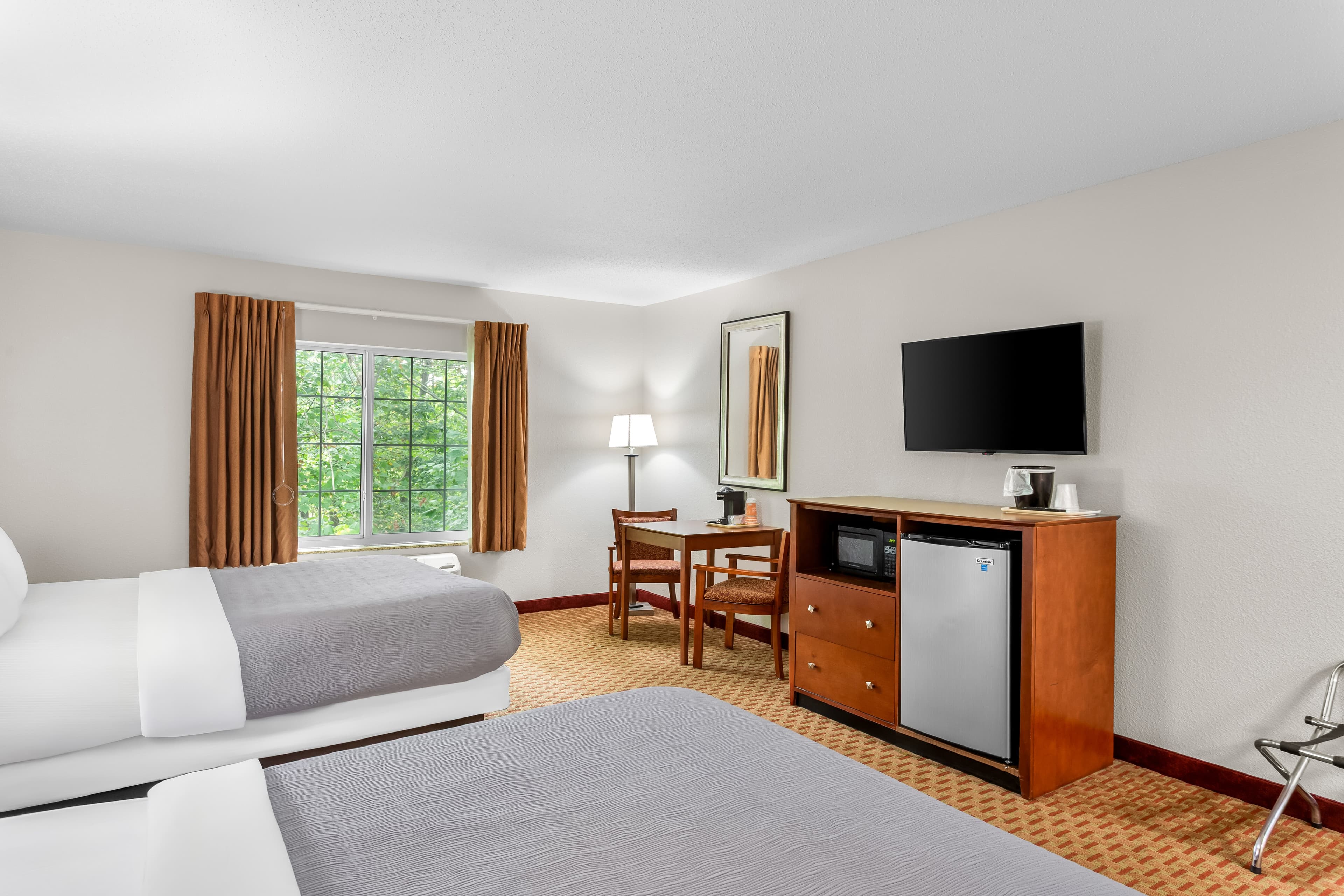 Quality Inn Near Interstate I94 - Image 4