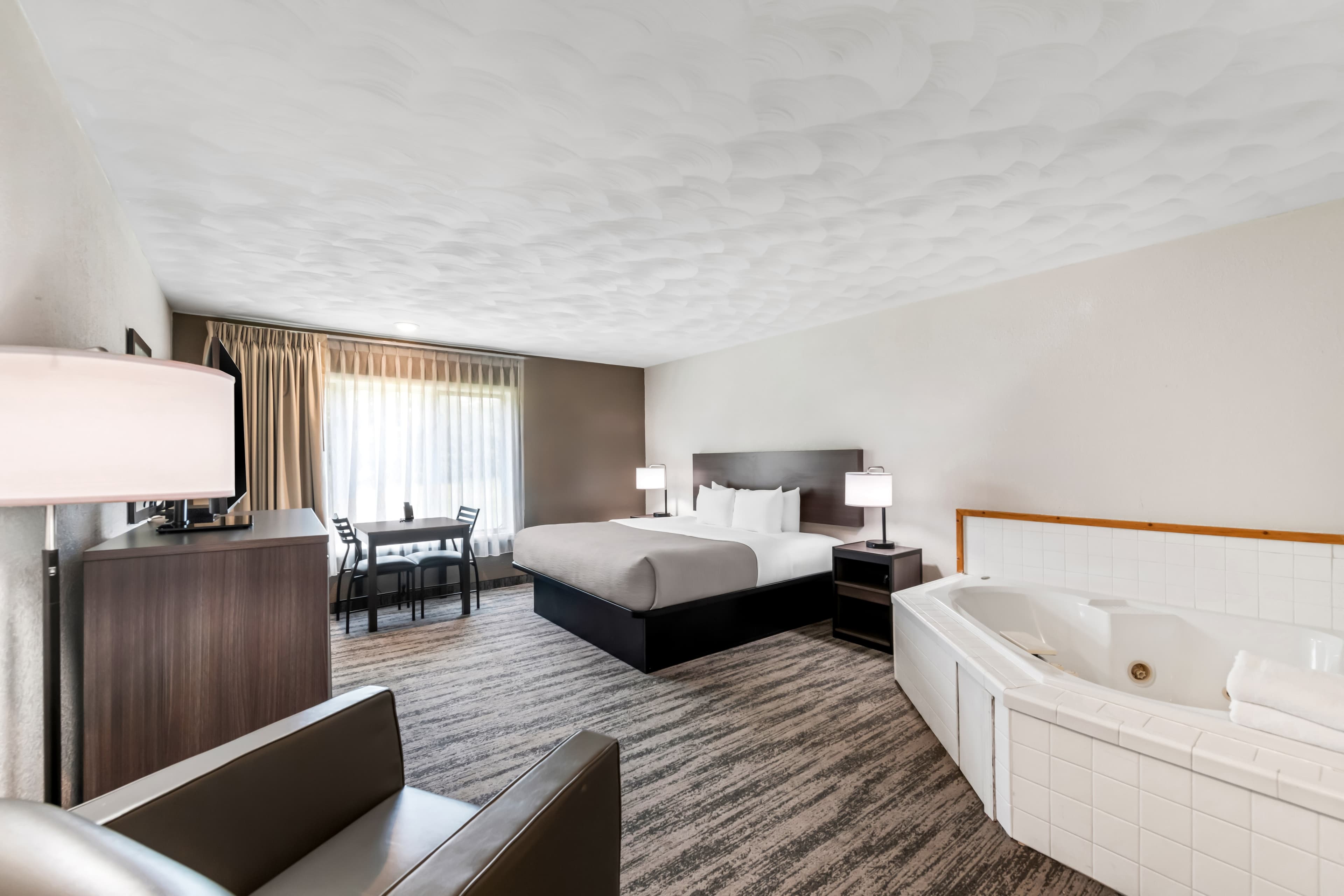 Quality Inn & Suites Munising — 10