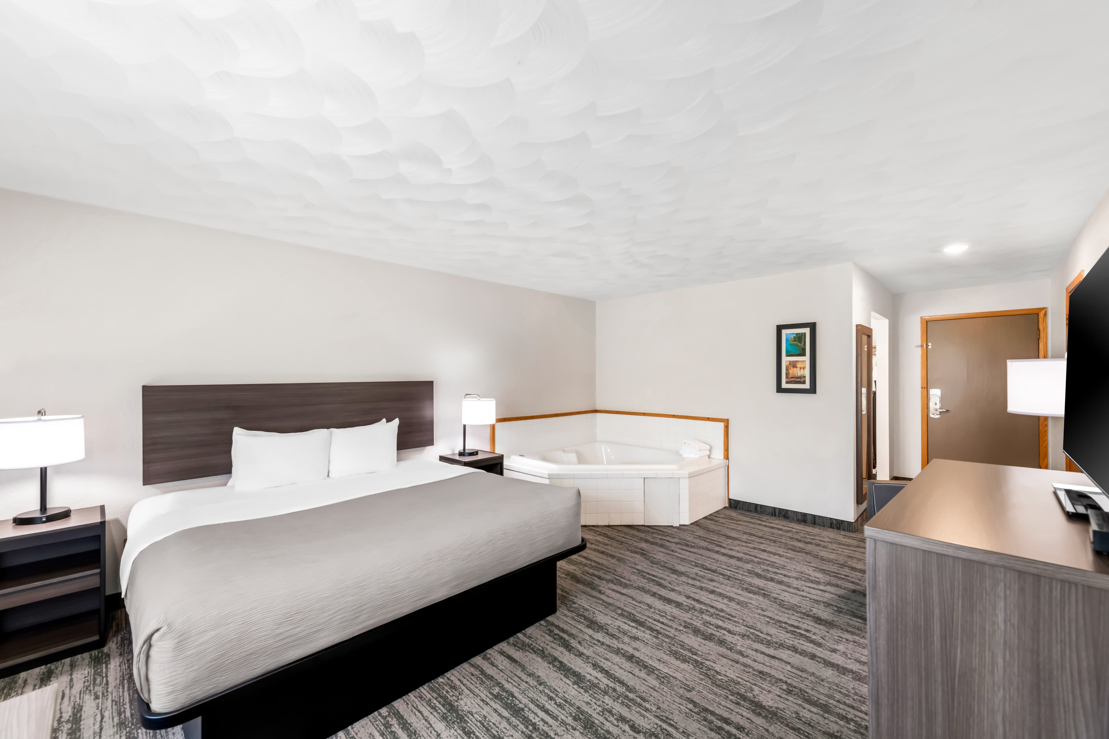 Quality Inn & Suites Munising — 11