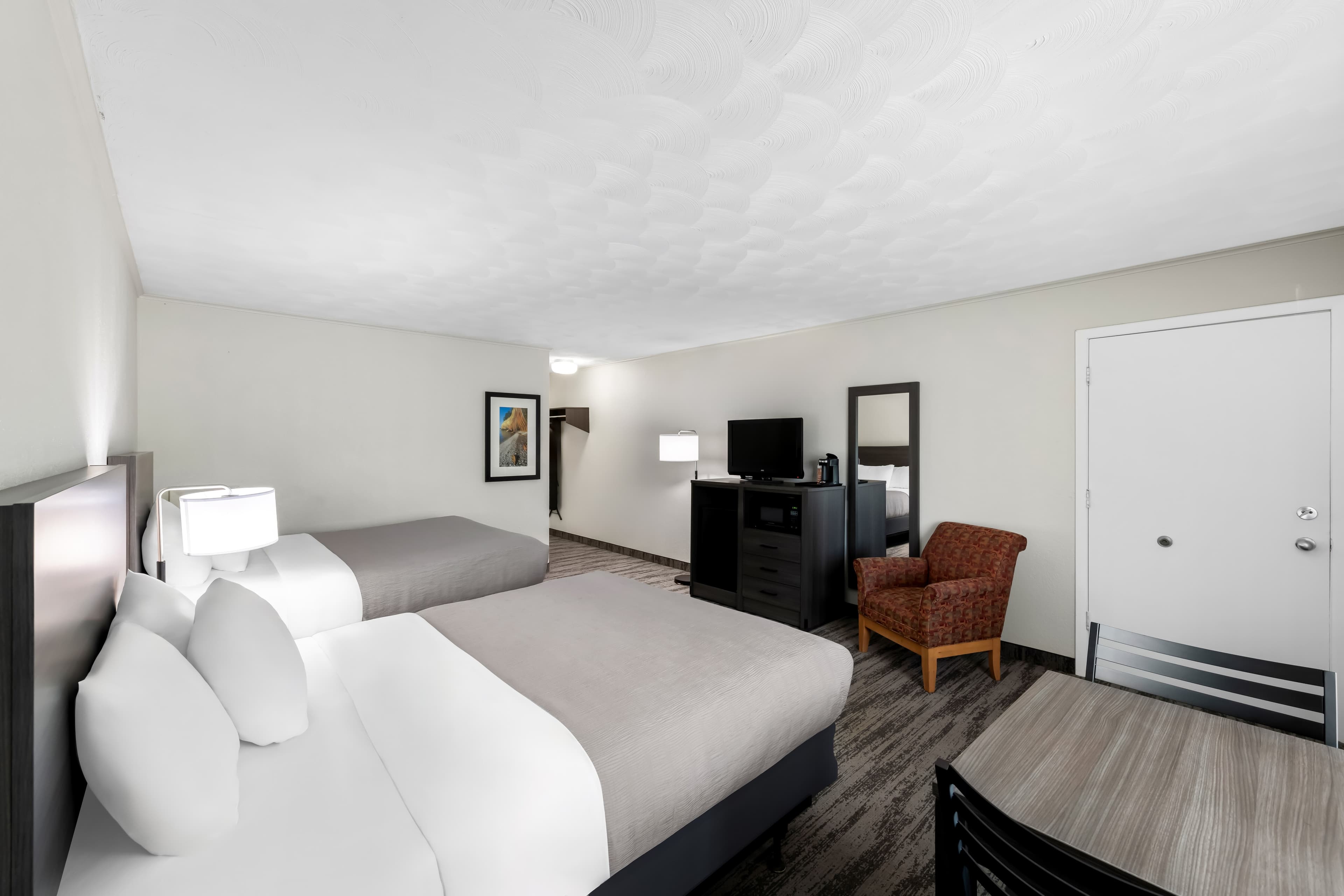 Quality Inn & Suites Munising - Image 5