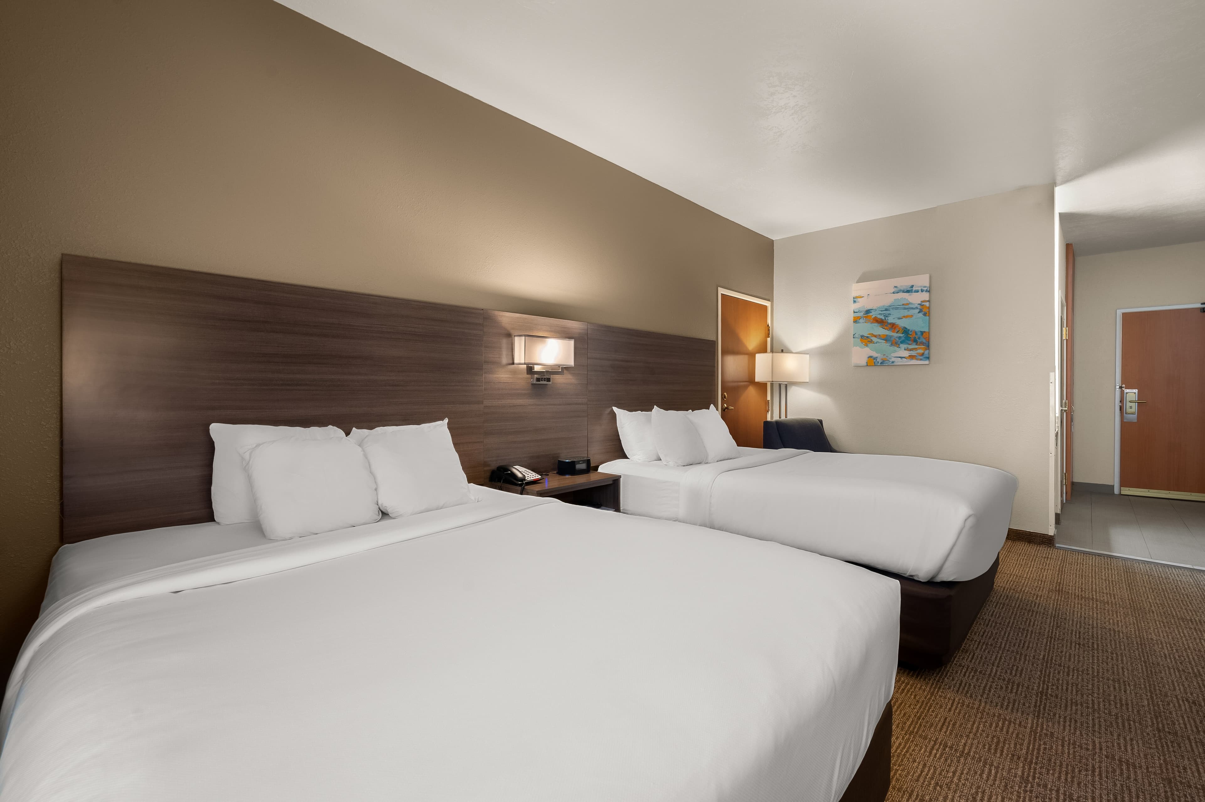 Comfort Inn & Suites Fenton — 7