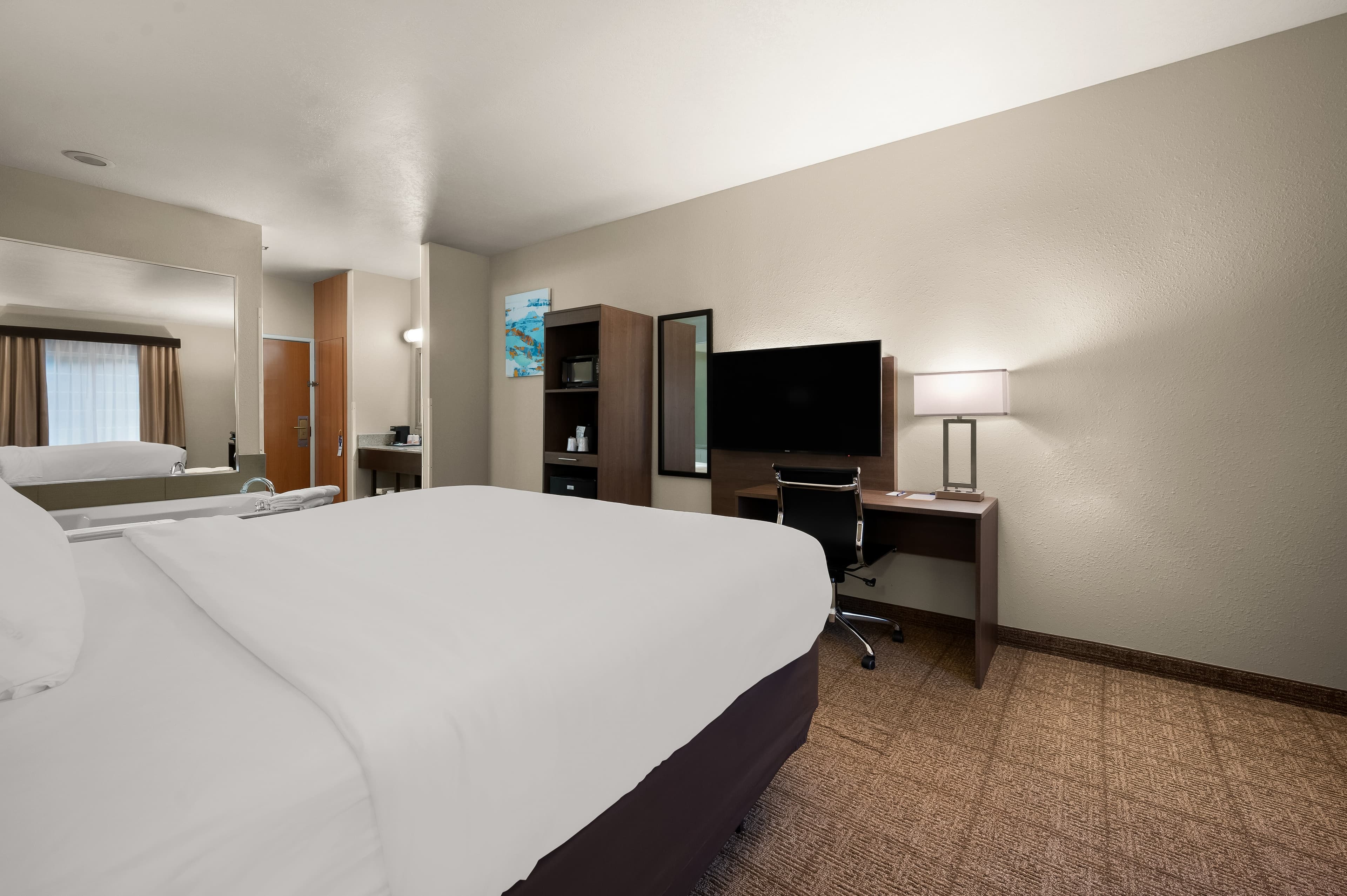 Comfort Inn & Suites Fenton — 14
